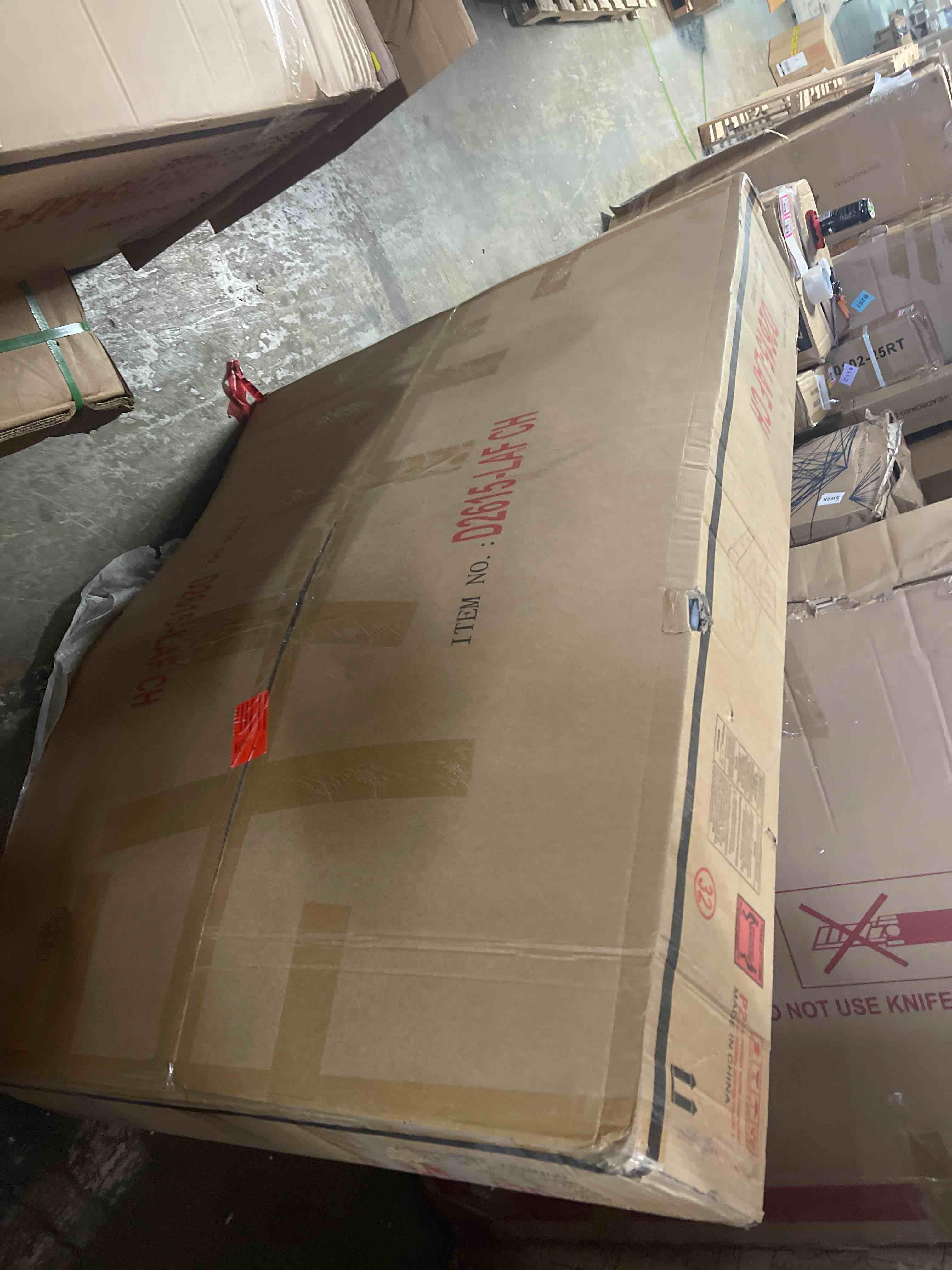 https://s3.amazonaws.com/lotting-images-prod/phillipi/PNK4413774_1777483485067.jpeg