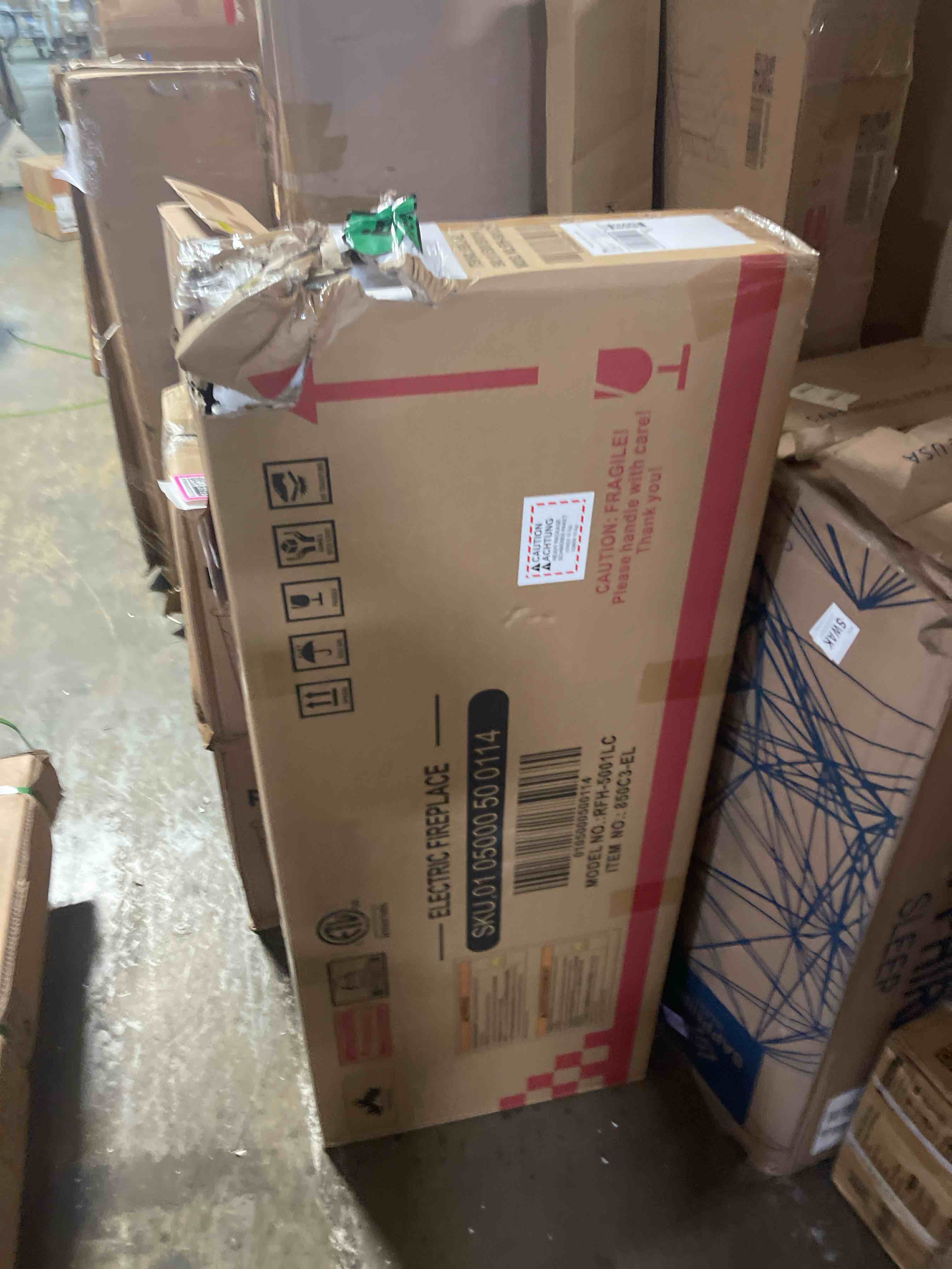 https://s3.amazonaws.com/lotting-images-prod/phillipi/PNK4413775_1777484232450.jpeg
