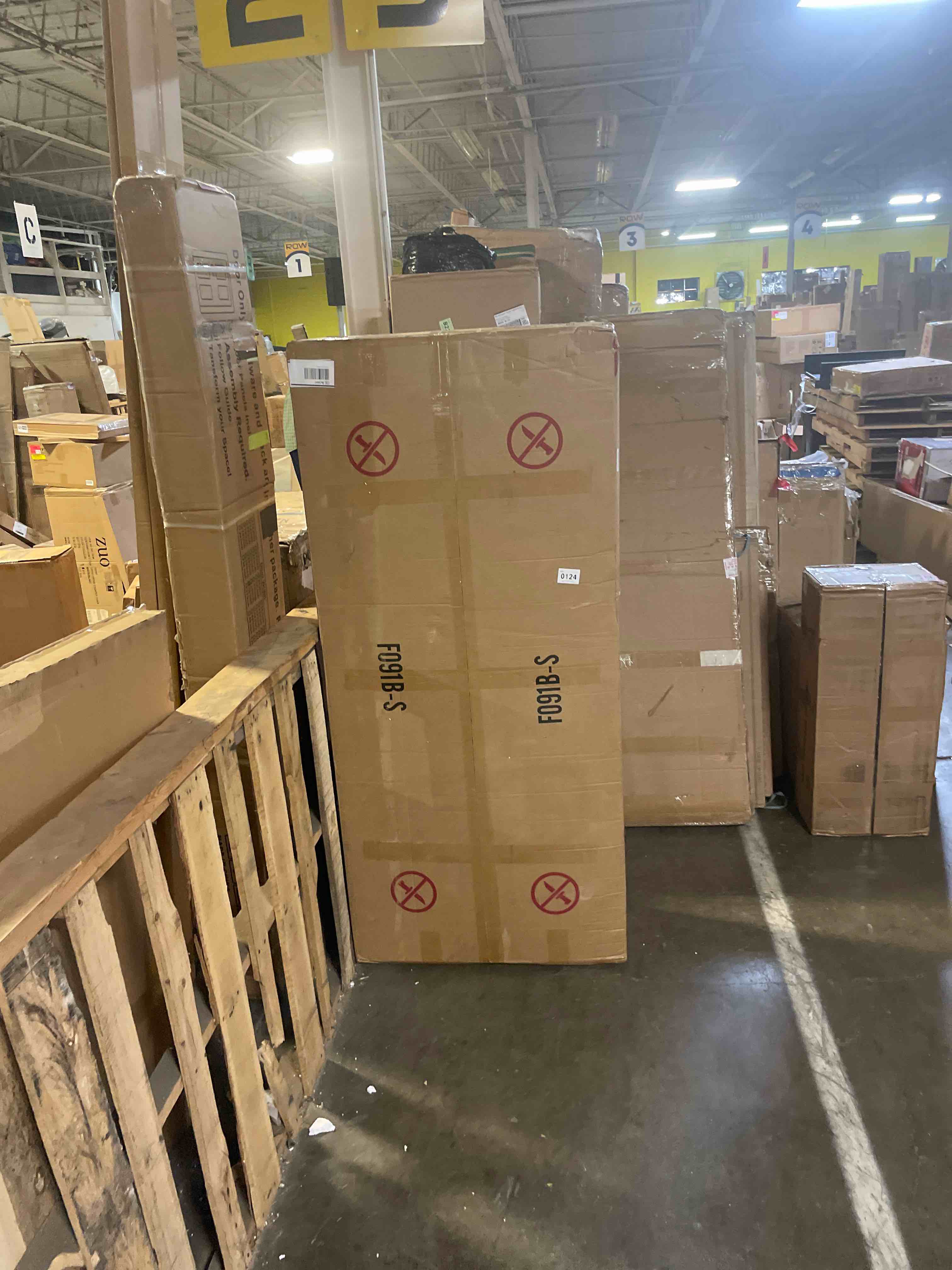 https://s3.amazonaws.com/lotting-images-prod/phillipi/PNK4413884_1777573156548.jpeg