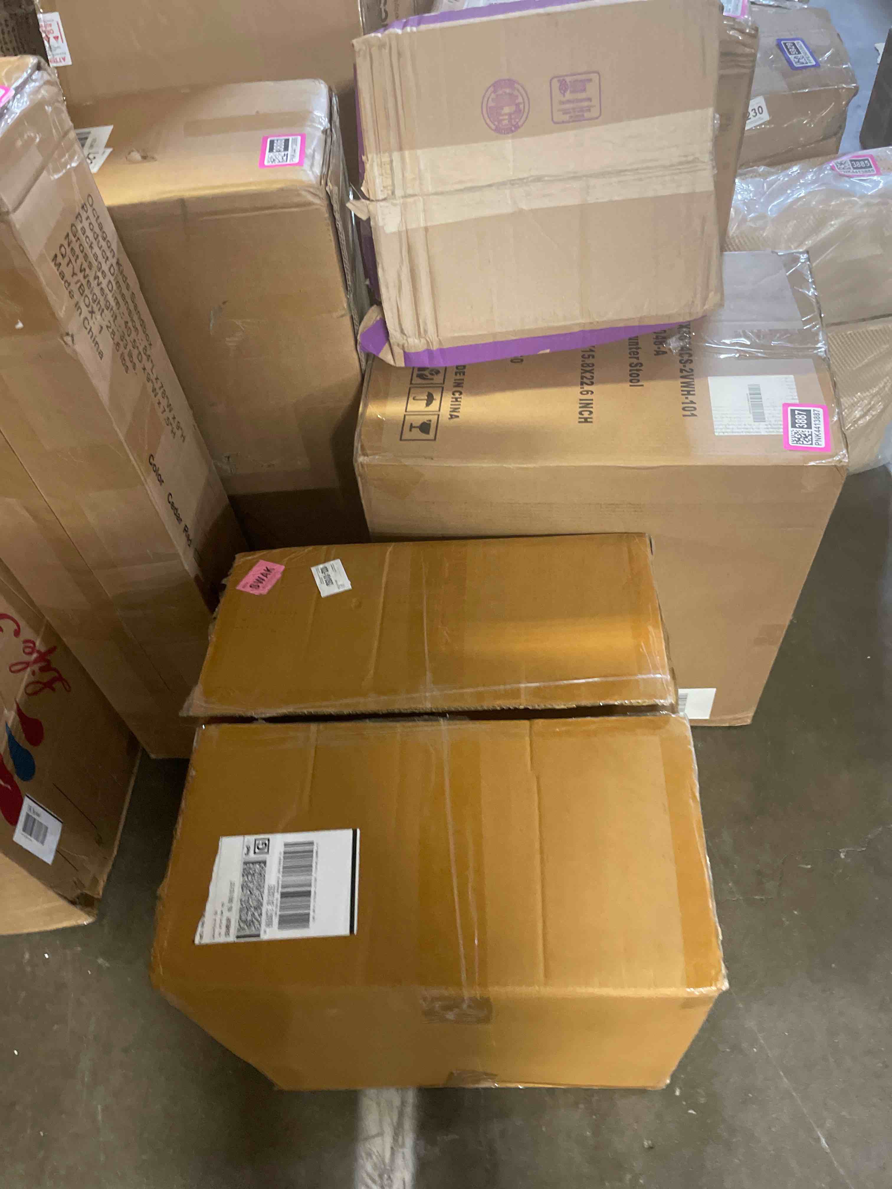 https://s3.amazonaws.com/lotting-images-prod/phillipi/PNK4413890_1777574492491.jpeg