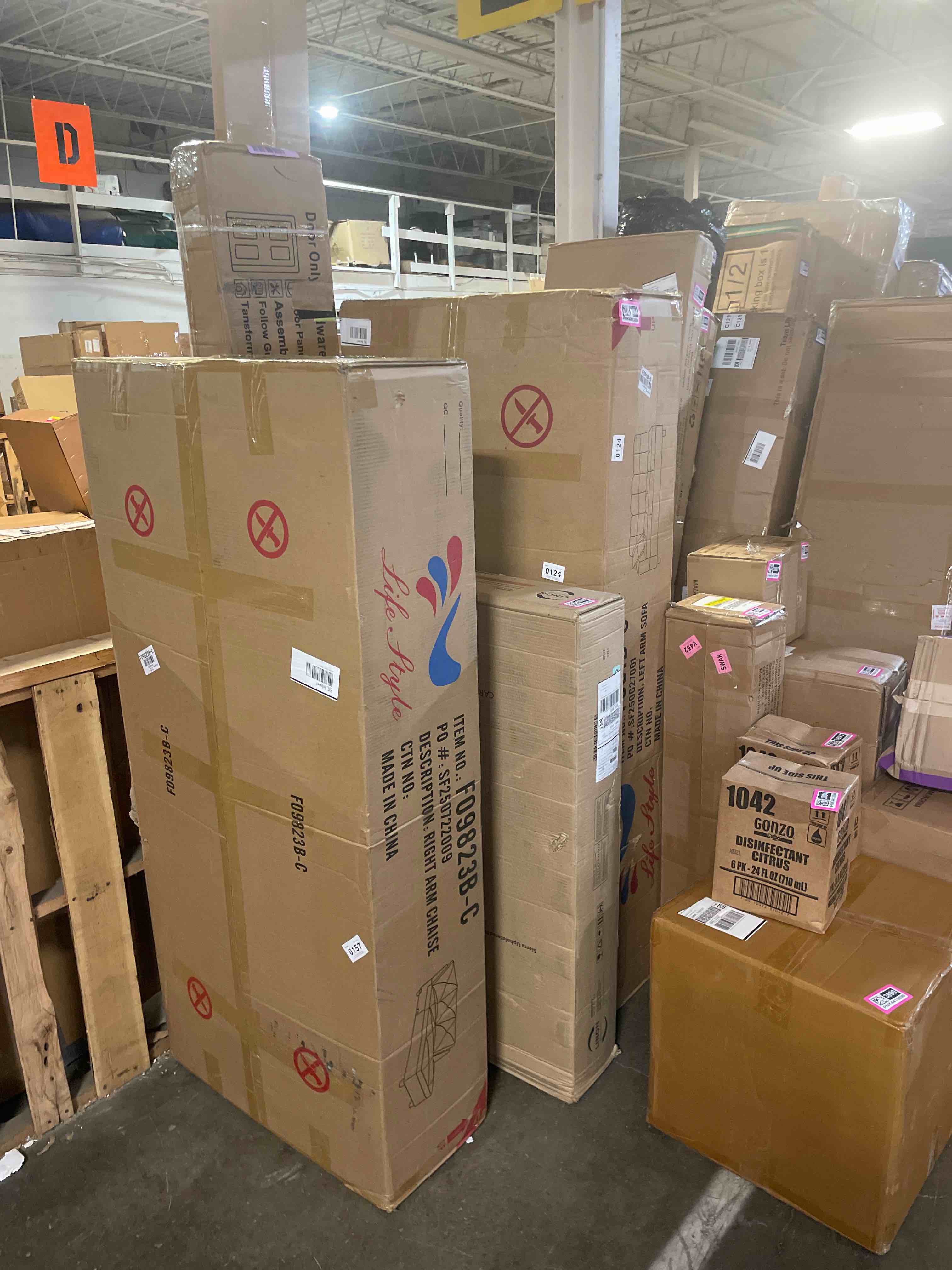 https://s3.amazonaws.com/lotting-images-prod/phillipi/PNK4413896_1777575364030.jpeg