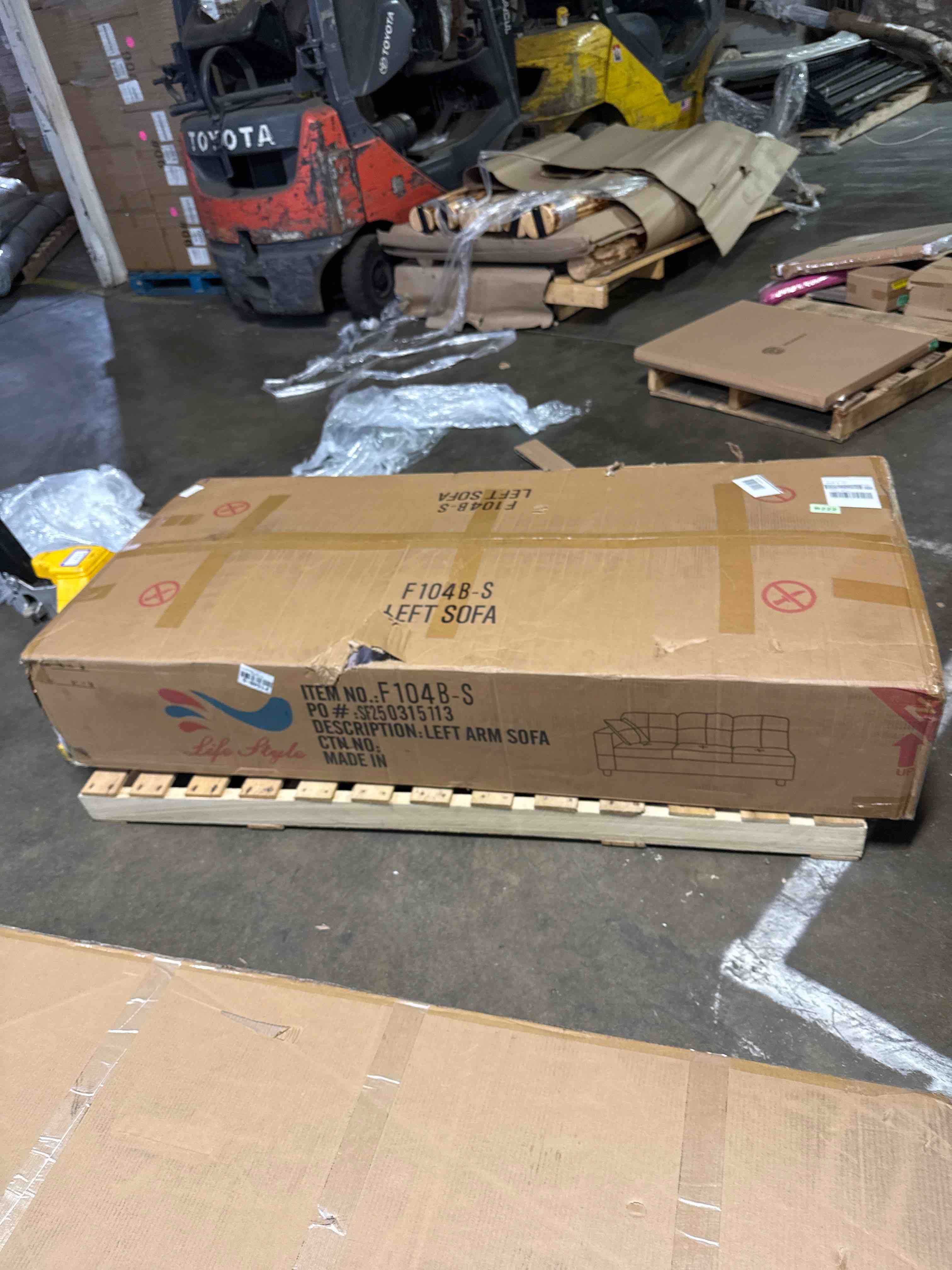 https://s3.amazonaws.com/lotting-images-prod/phillipi/PNK4413913_1777578826238.jpeg