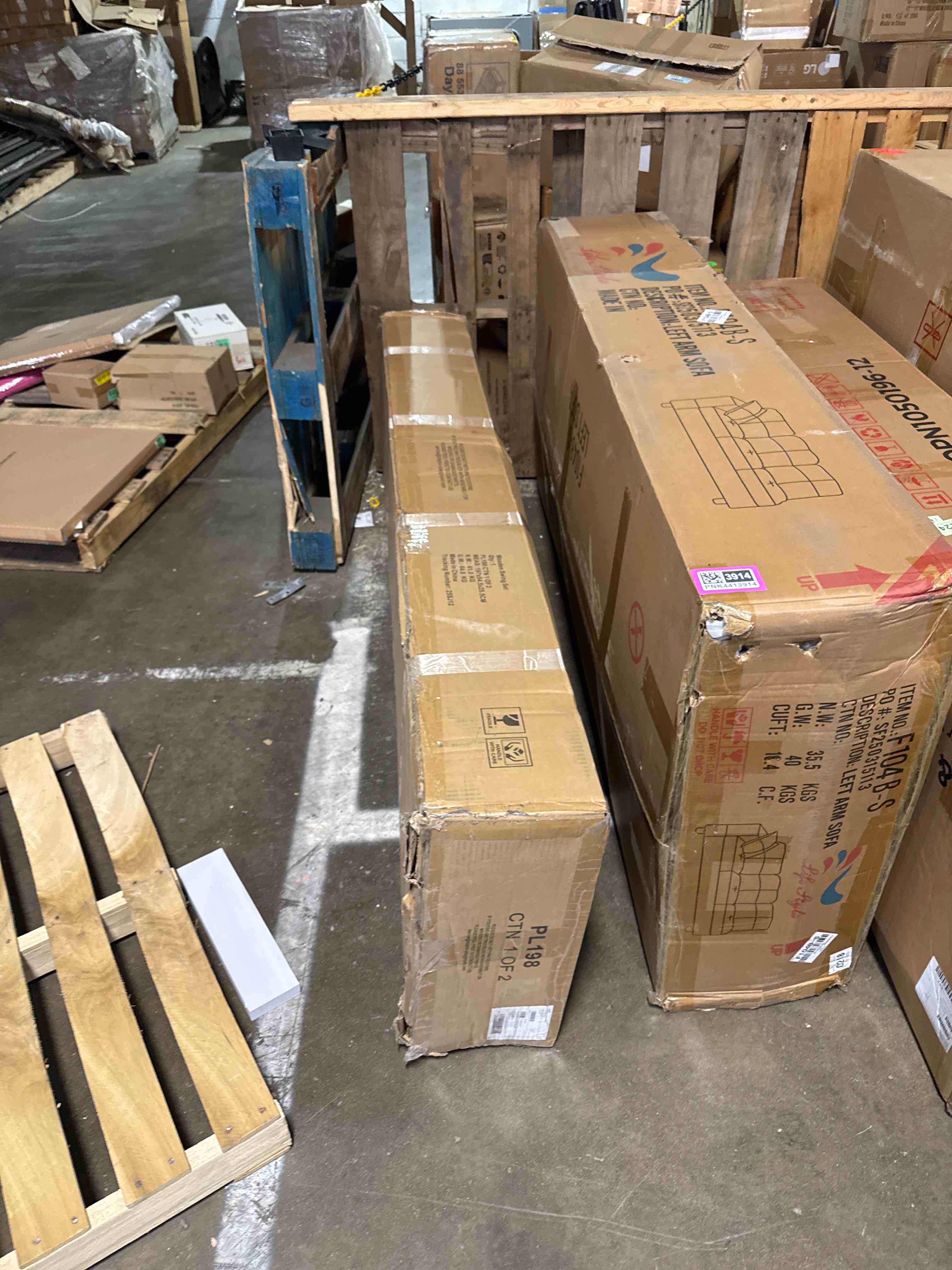 https://s3.amazonaws.com/lotting-images-prod/phillipi/PNK4413915_1777578959151.jpeg