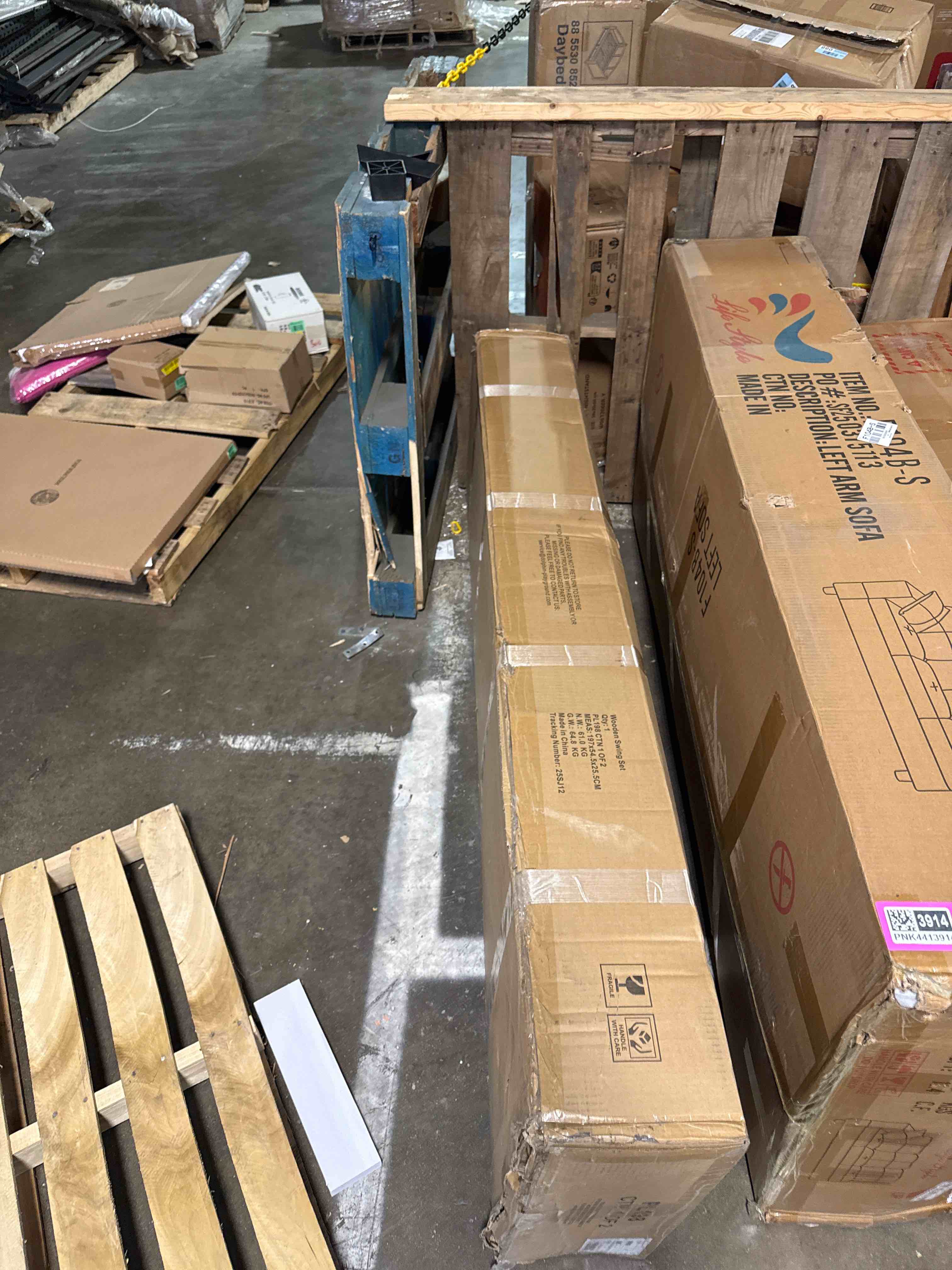 https://s3.amazonaws.com/lotting-images-prod/phillipi/PNK4413915_1777578961035.jpeg