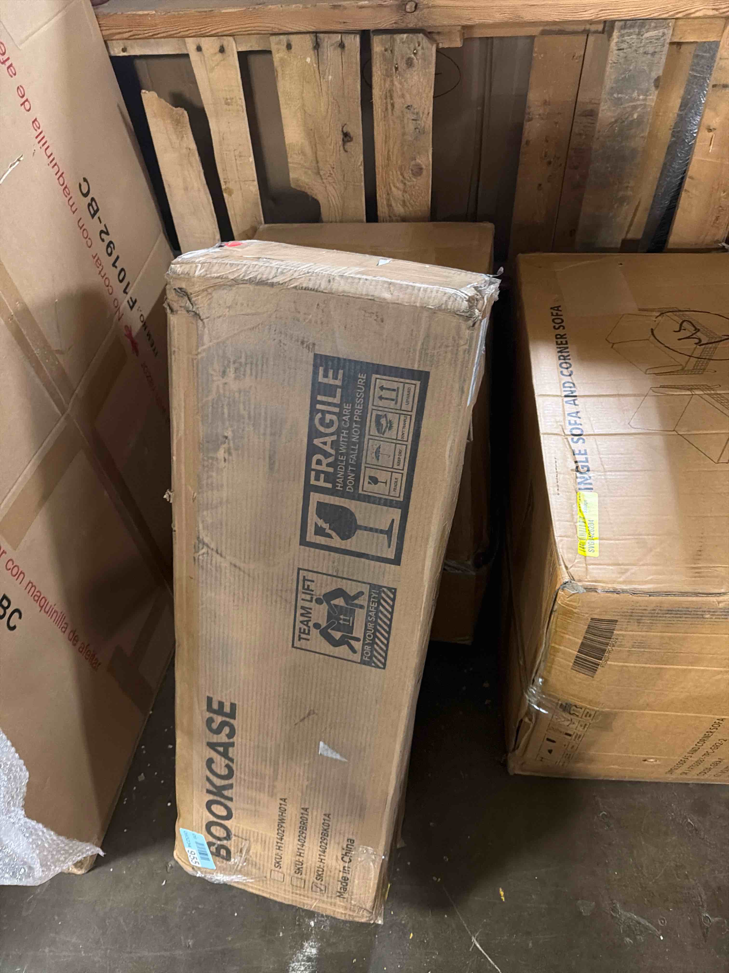https://s3.amazonaws.com/lotting-images-prod/phillipi/PNK4413953_1777645086683.jpeg