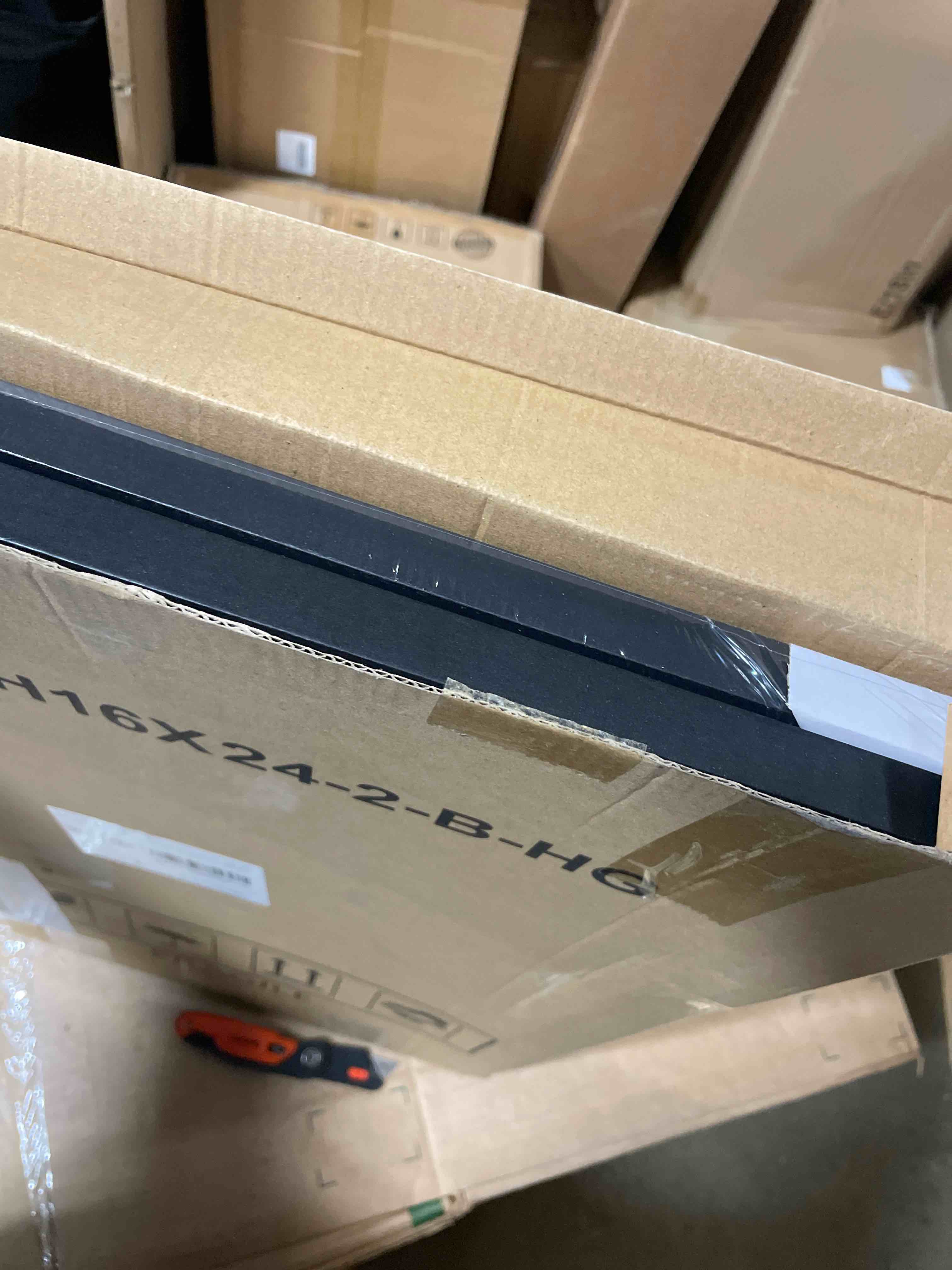 Condition photo showing New/Like New for LUCKYLIFE 16x24 Frame in Black, Gallery Frame for Wall Mounting, 2 Pack Black 16x24