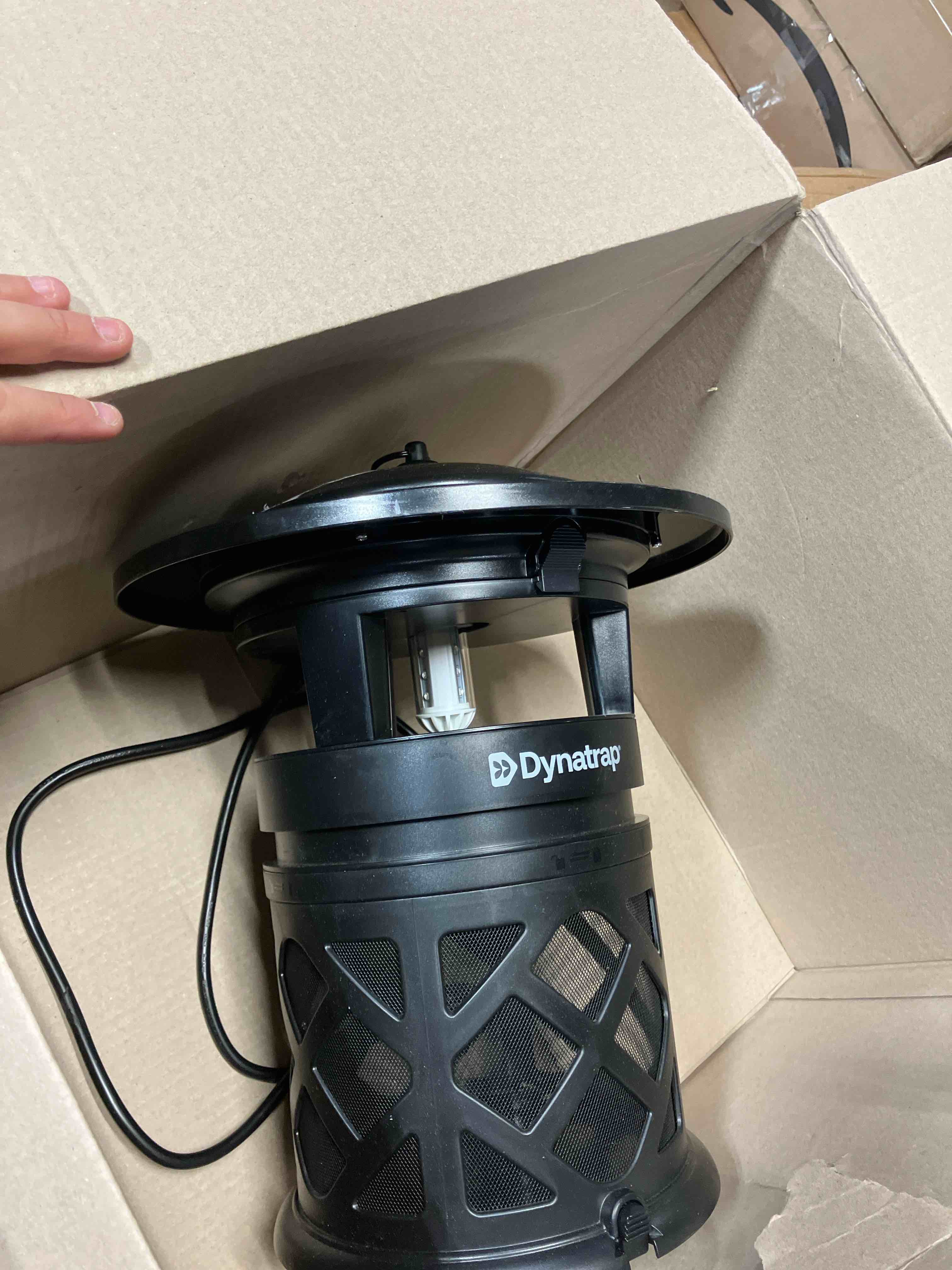 Condition photo showing Good Condition for Dynatrap DT1130SR 1/2 Acre Mosquito & Flying Insect Outdoor Trap and Killer – Kills Mosquitoes, Flies, Wasps, Gnats, & Other Flying Insects - Bug Zapper Alternative – Black ½ Acre Black Trap