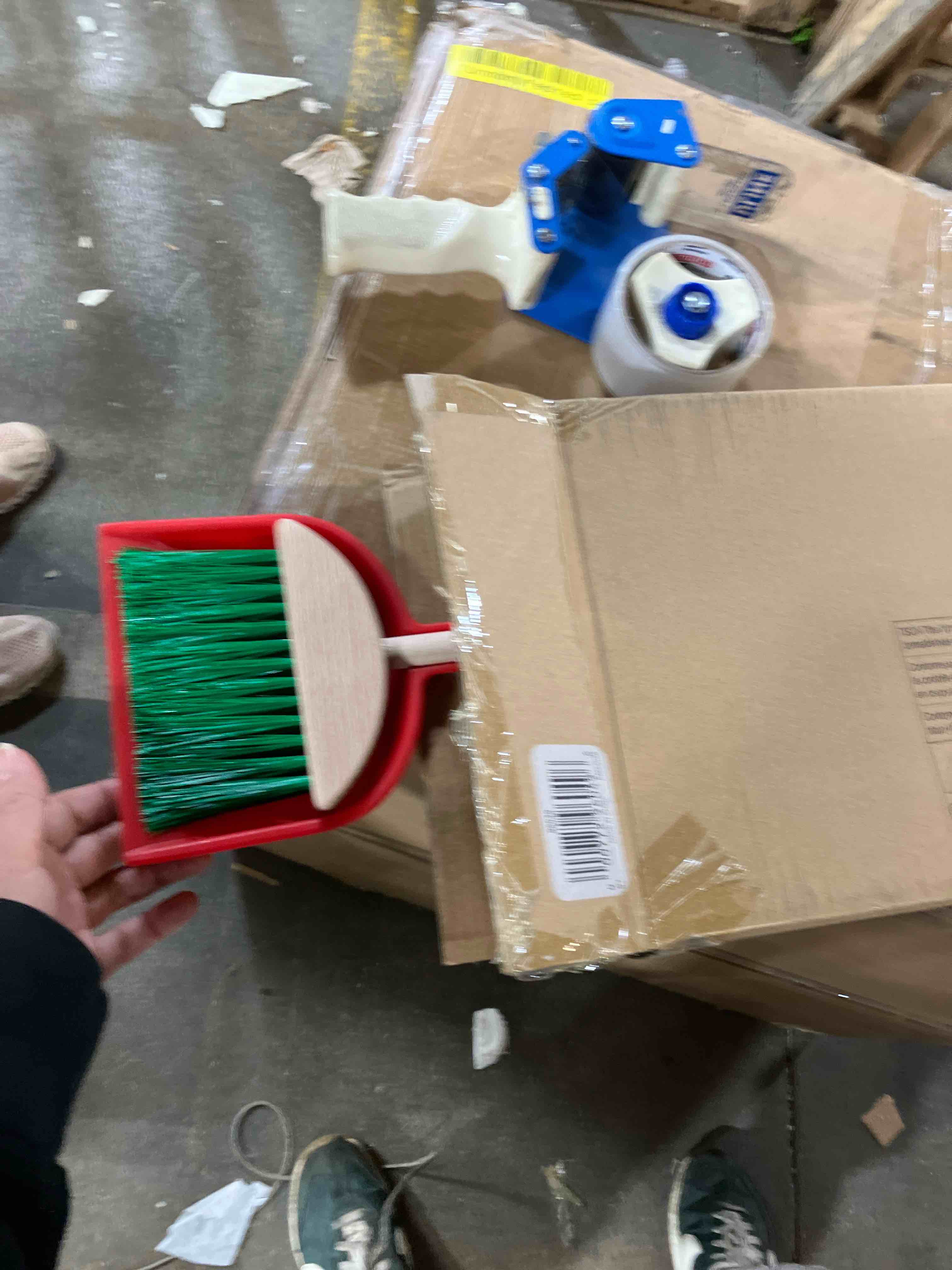 Condition photo showing New/Like New for Melissa & Doug Let's Play House Dust! Sweep! Mop! 6 Piece Pretend Play Set - Toddler Toy Cleaning Set, Pretend Home Cleaning Play Set, Kids Broom And Mop Set For Ages 3+