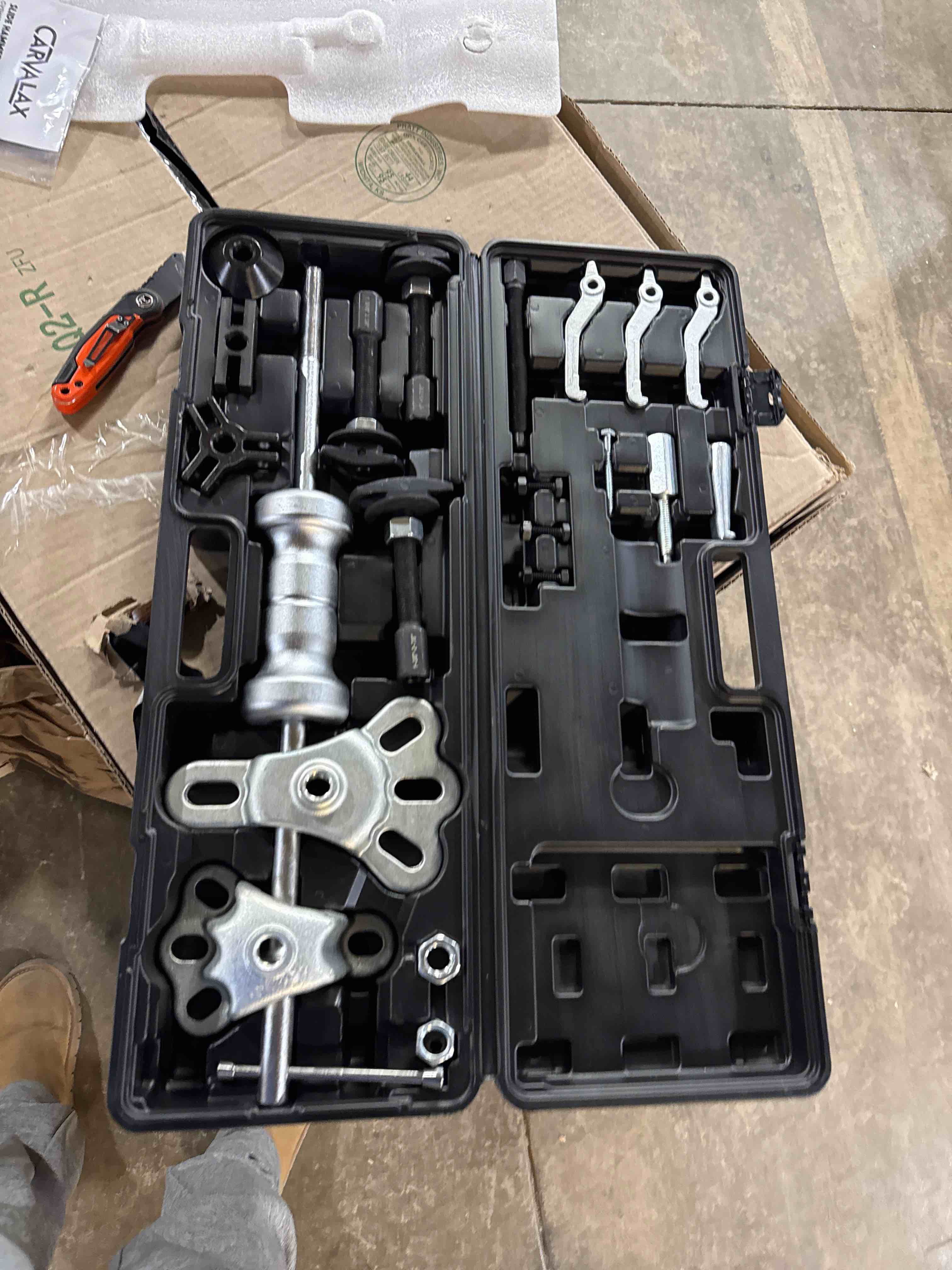Condition photo showing Good Condition for maXpeedingrods 10-Way Slide Hammer Puller Set Front Wheel Hub Bearing & Rear Wheel Axle Remover Puller Set ( Missing one piece)