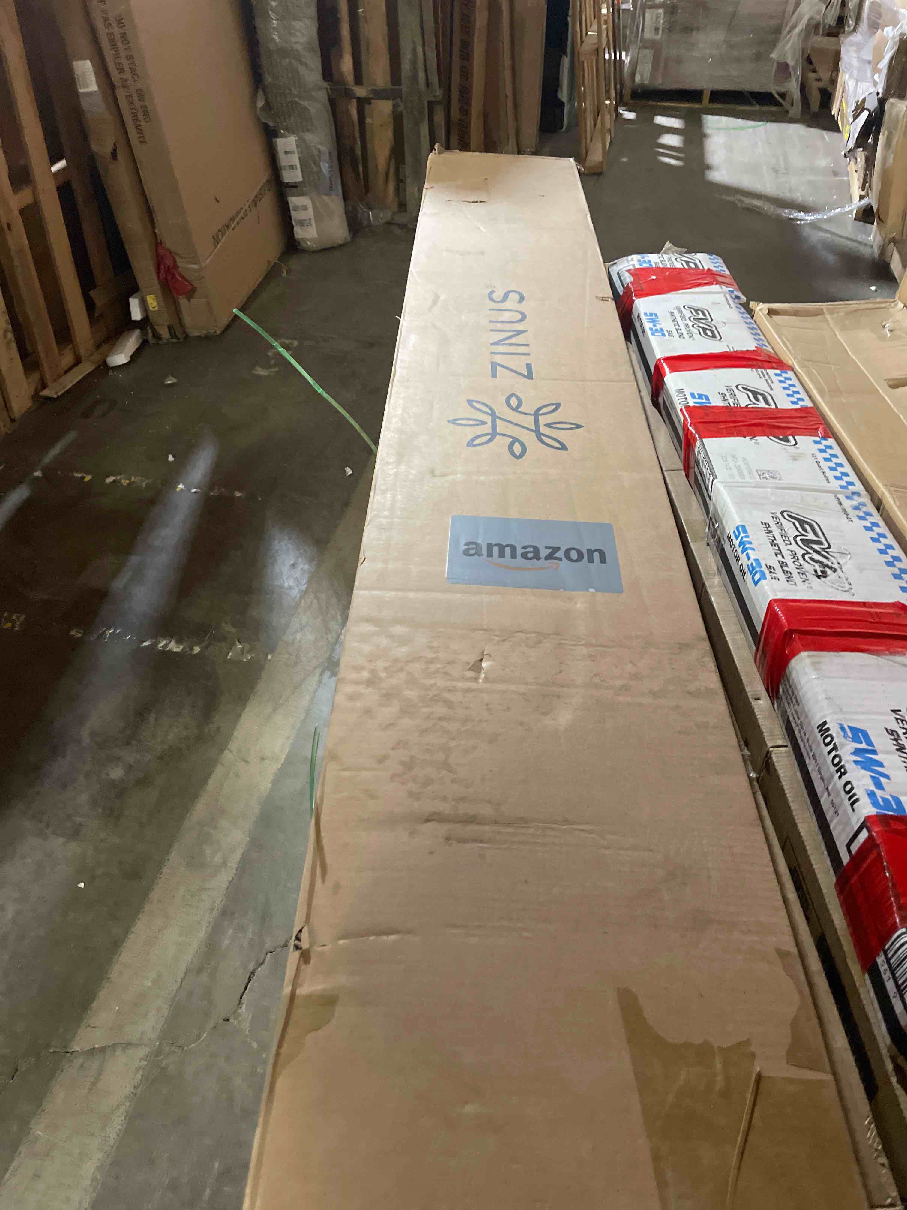 Condition photo showing New/Like New for ZINUS Mia Metal Platform Bed Frame with Headboard, Wood Slat Support, No Box Spring Needed, Easy Assembly, King, Black Black King Frame with Metal Headboard