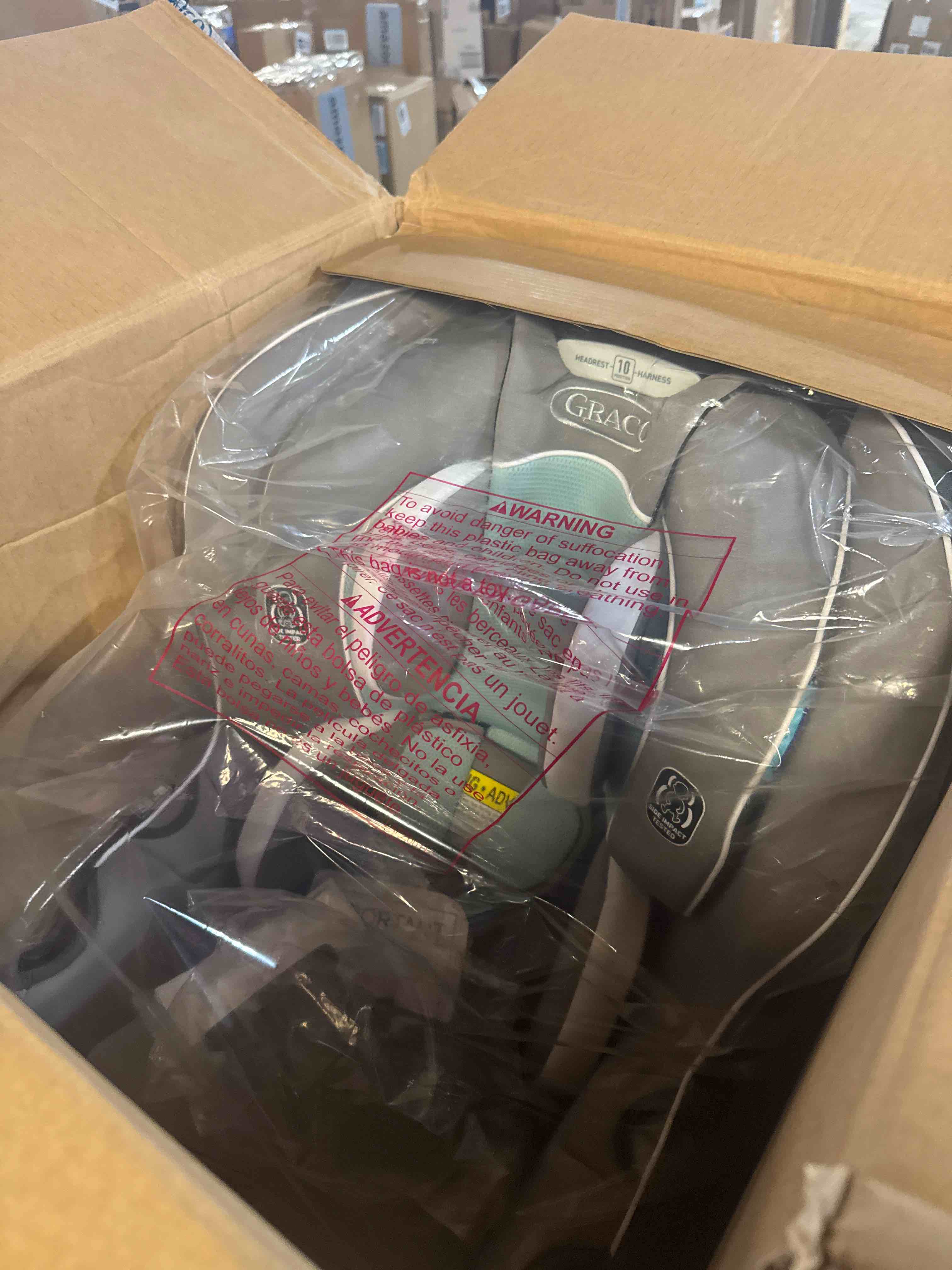 Condition photo showing New/Like New for Graco Extend2Fit Convertible Car Seat - Spire