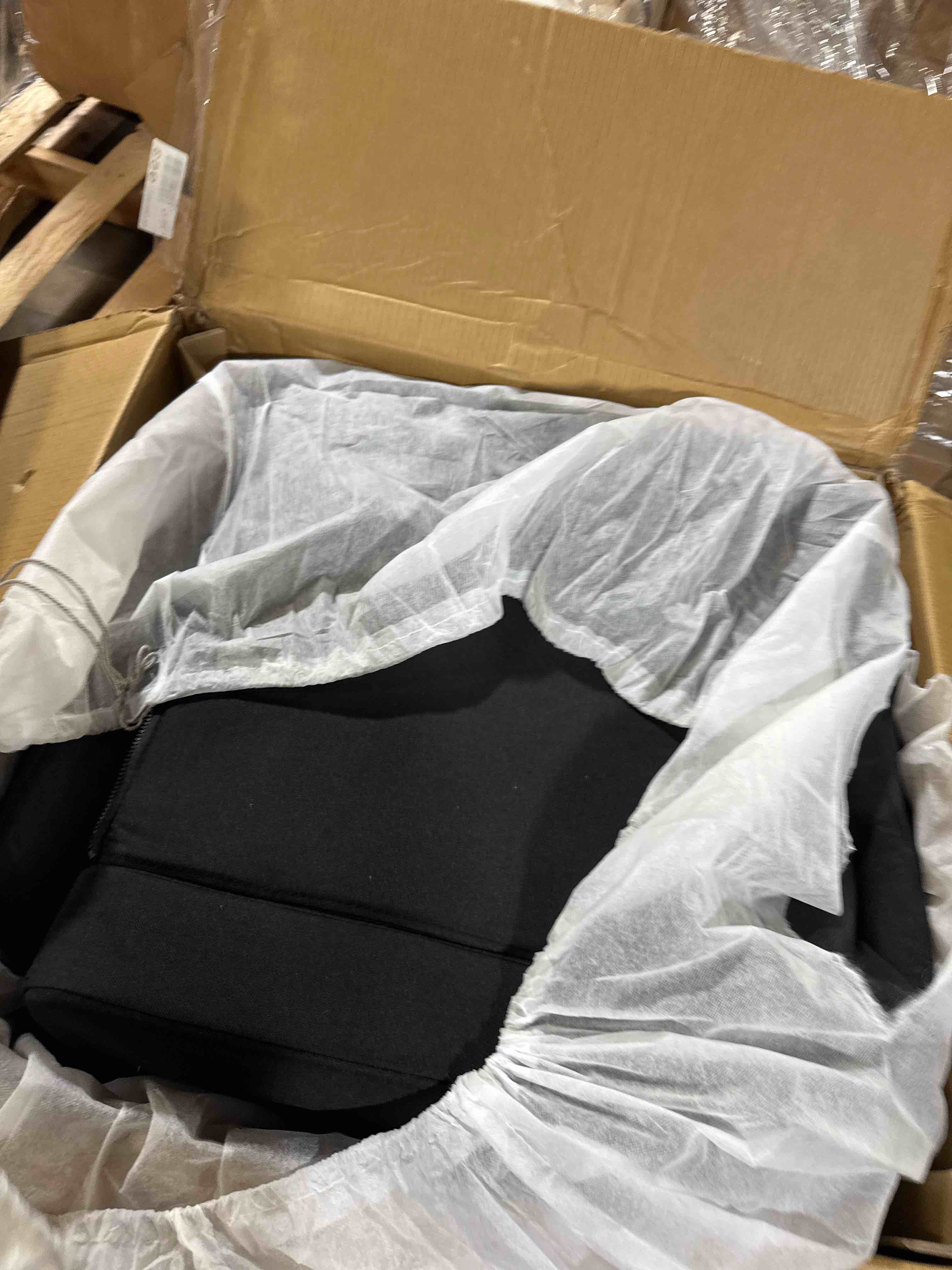 Condition photo showing Good Condition for HOMCOM Power Lift Chair for Elderly, Fabric Recliner Sofa with Remote Control, Side Pockets, Quick Assembly ( One in stock is BLACK)