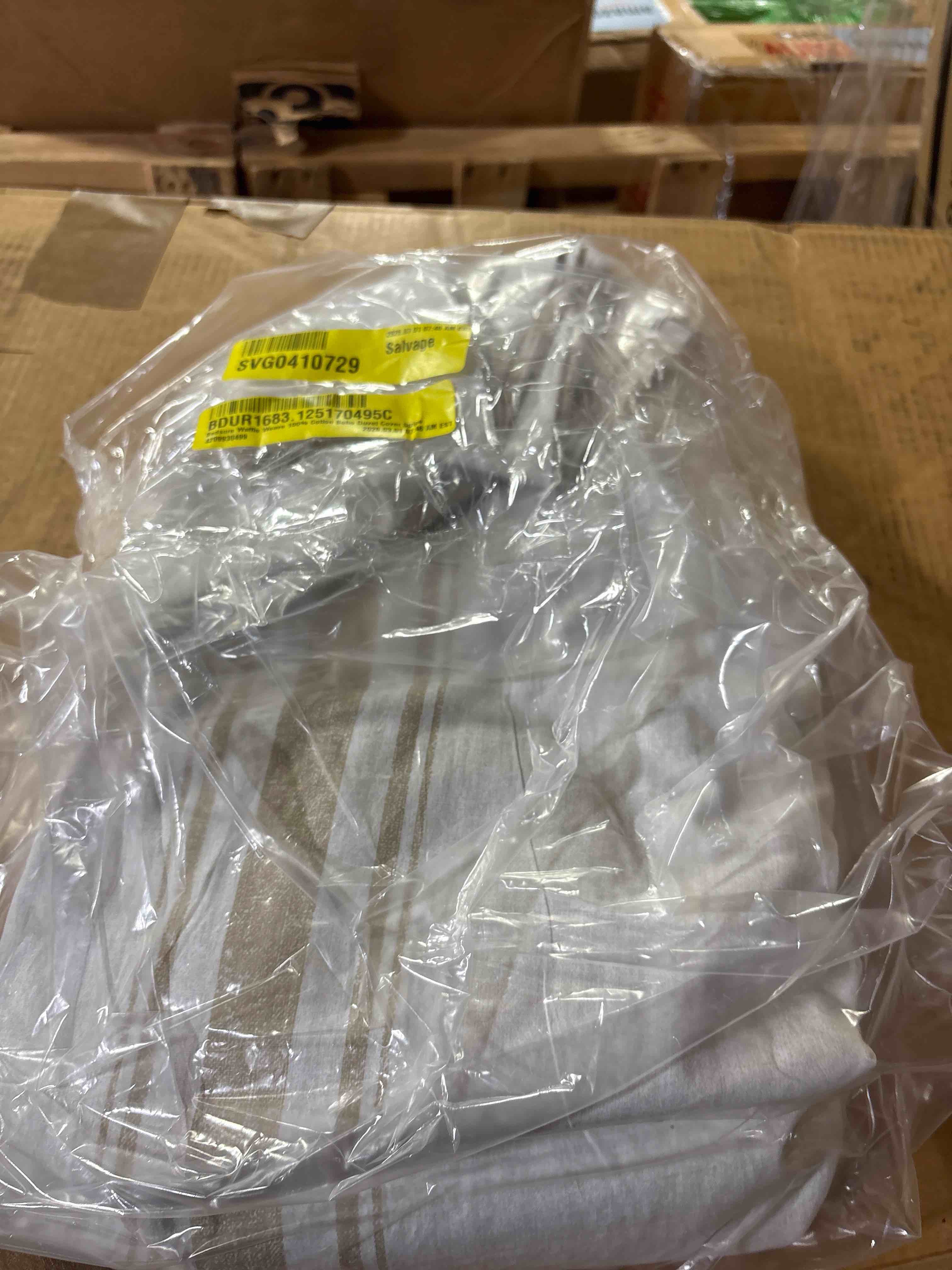 Condition photo showing As Is for Bedsure Waffle Weave 100% Cotton Boho Duvet Cover Stripe