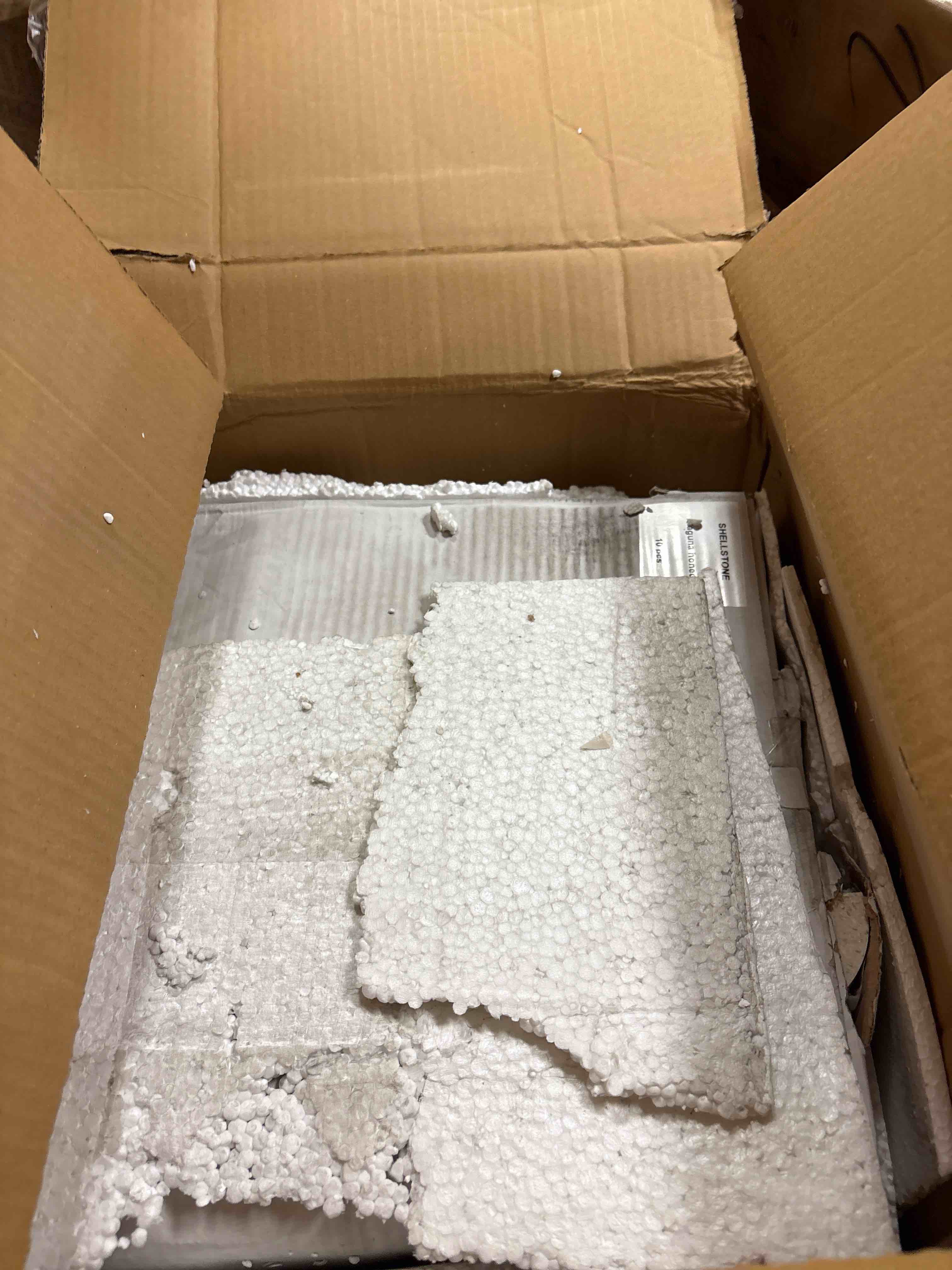 Condition photo showing Good Condition for Shellstone 3" X 3" Travertine Mosaic Tile (Set of 10)