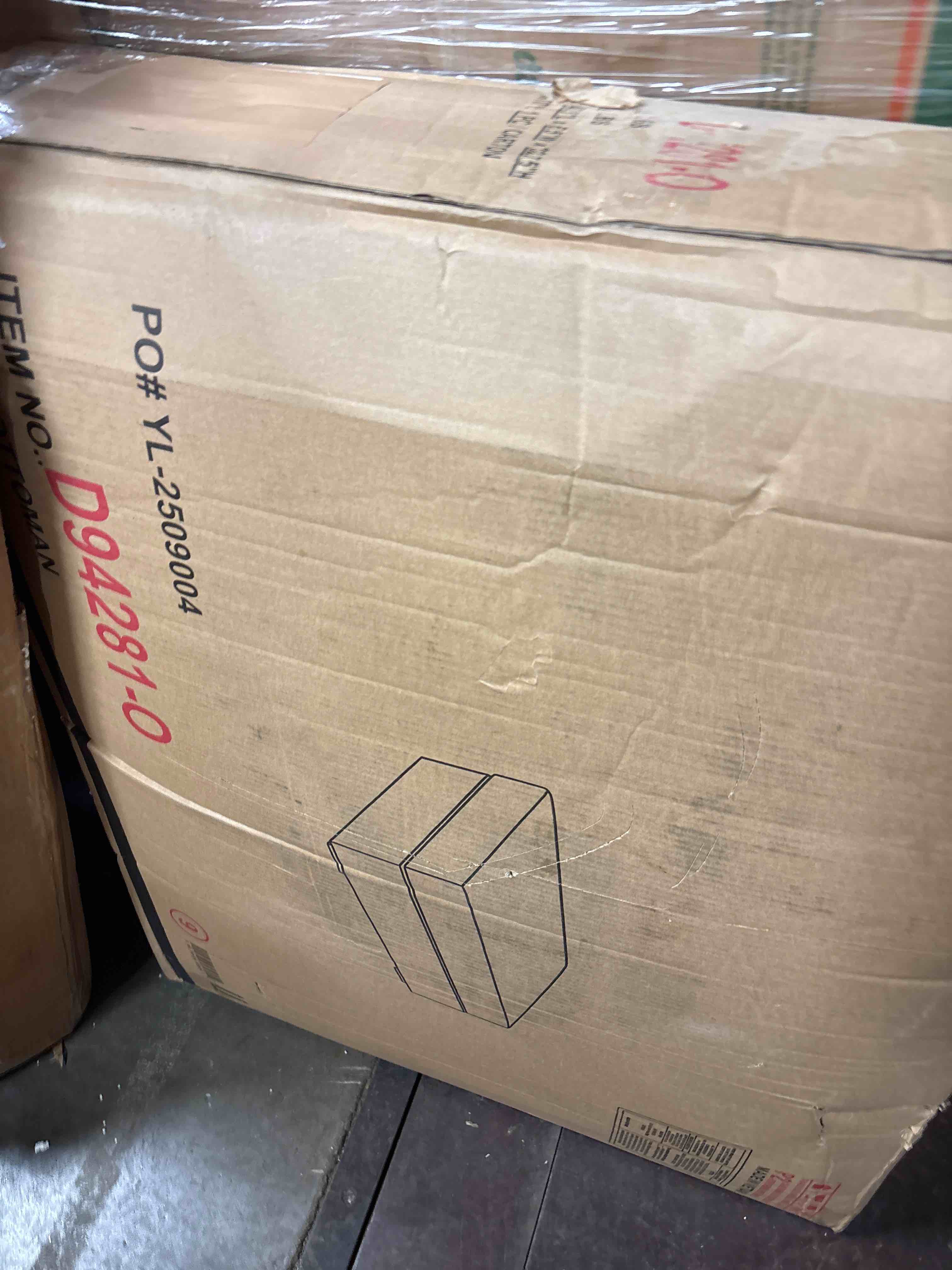 Condition photo showing Good Condition for Luna Ottoman Only