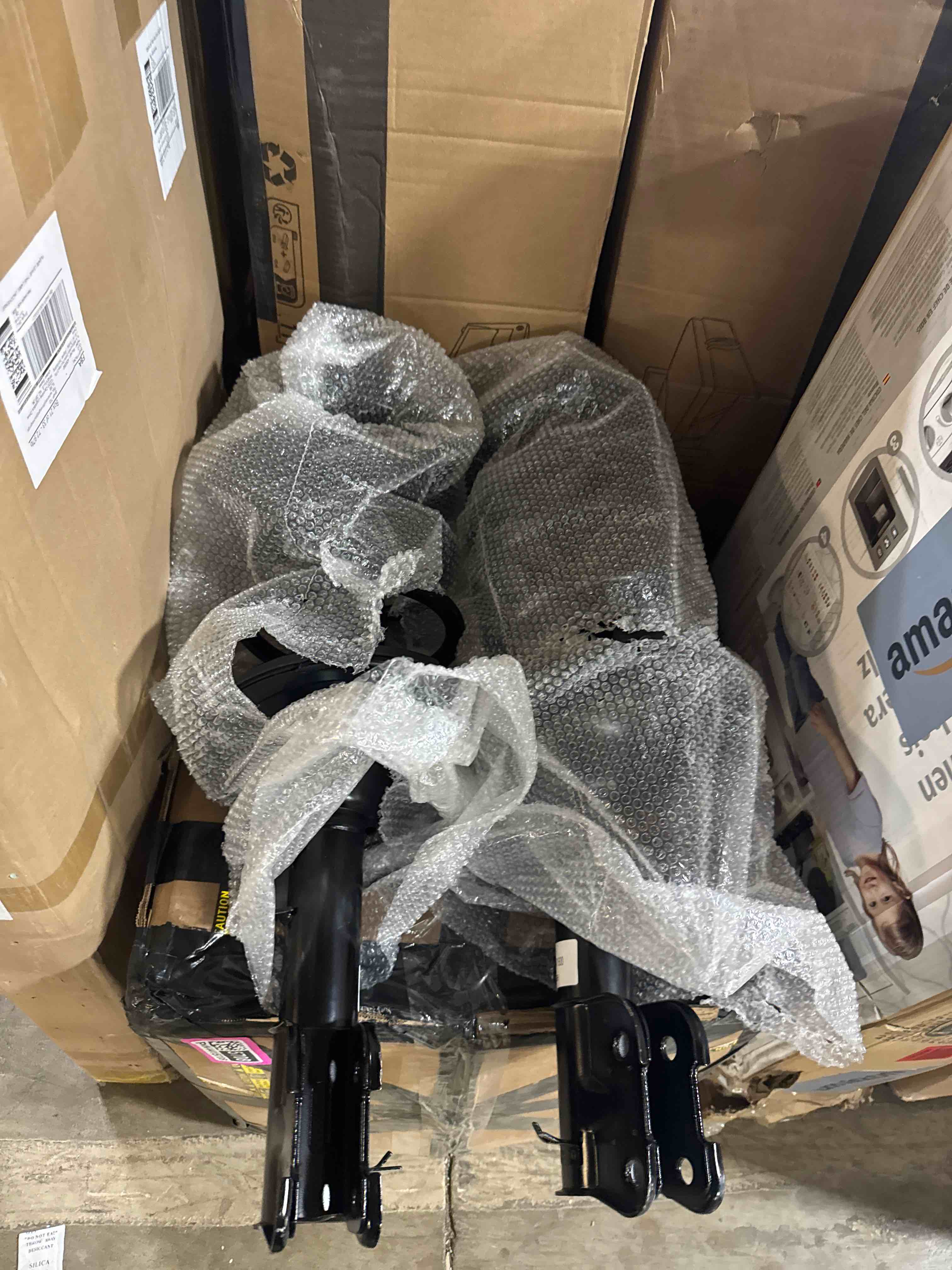 Condition photo showing New/Like New for For 2007 2008 2009 Hyundai Santa Fe 3.3L V6 Front Complete Struts Coil Springs