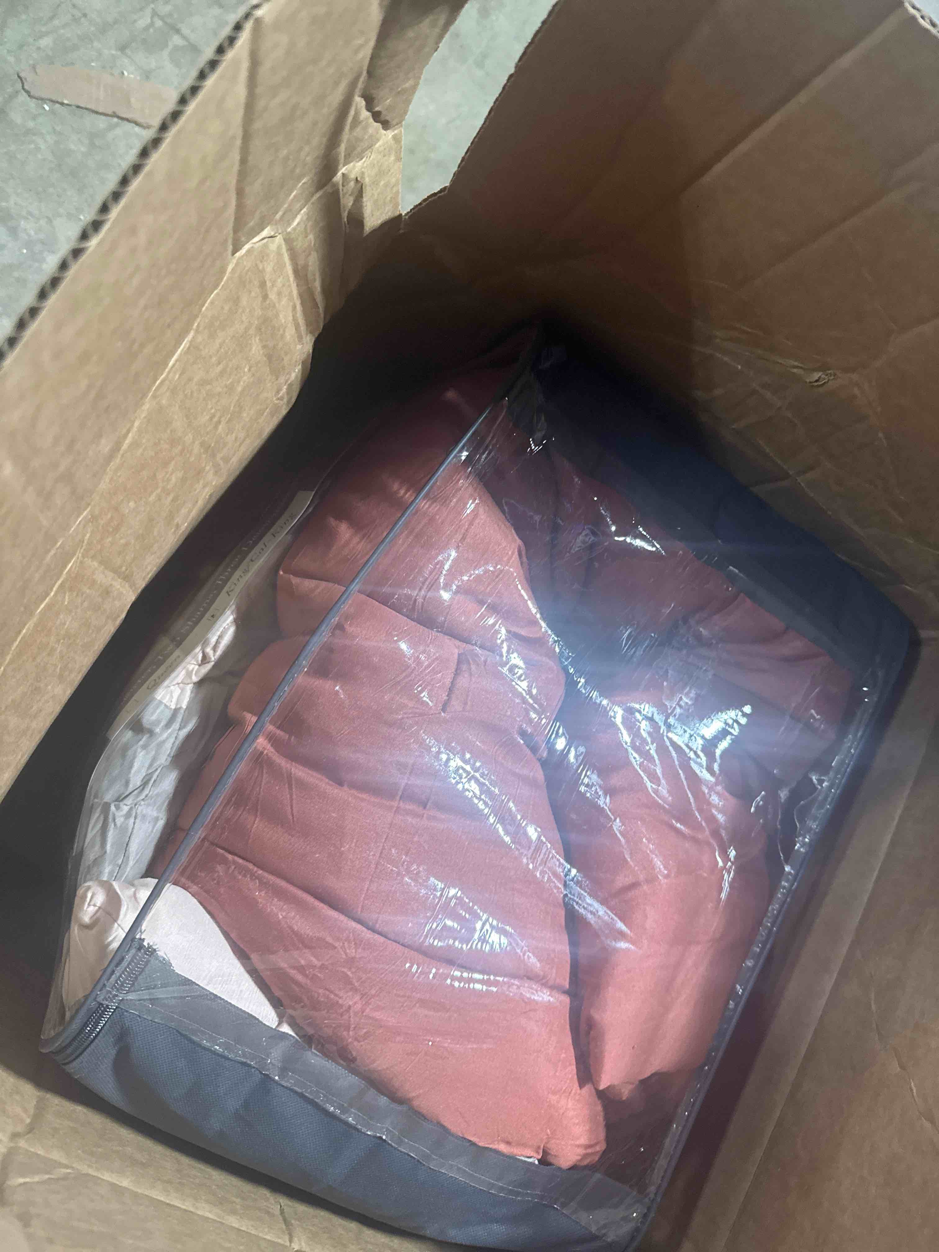 https://s3.amazonaws.com/lotting-images-prod/phillipi/PNK4415898_1774879264069.jpeg
