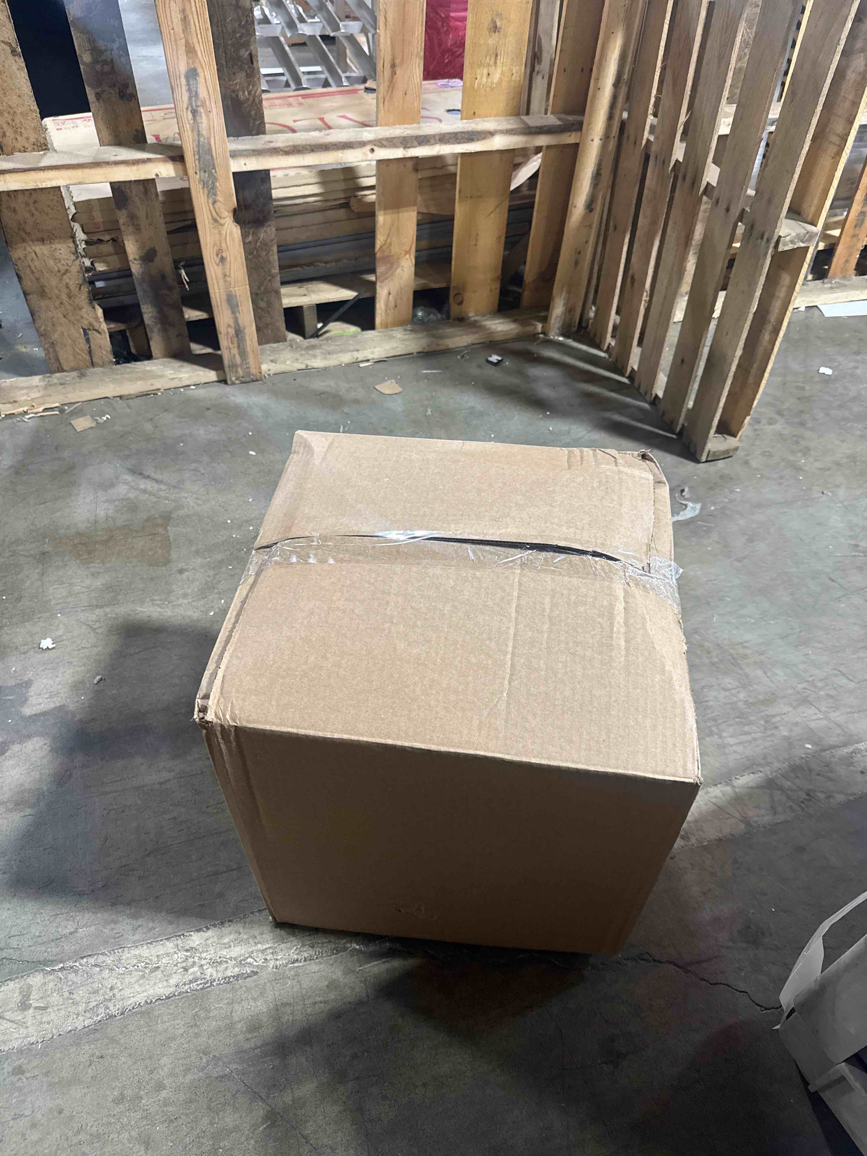 https://s3.amazonaws.com/lotting-images-prod/phillipi/PNK4415898_1774879279912.jpeg