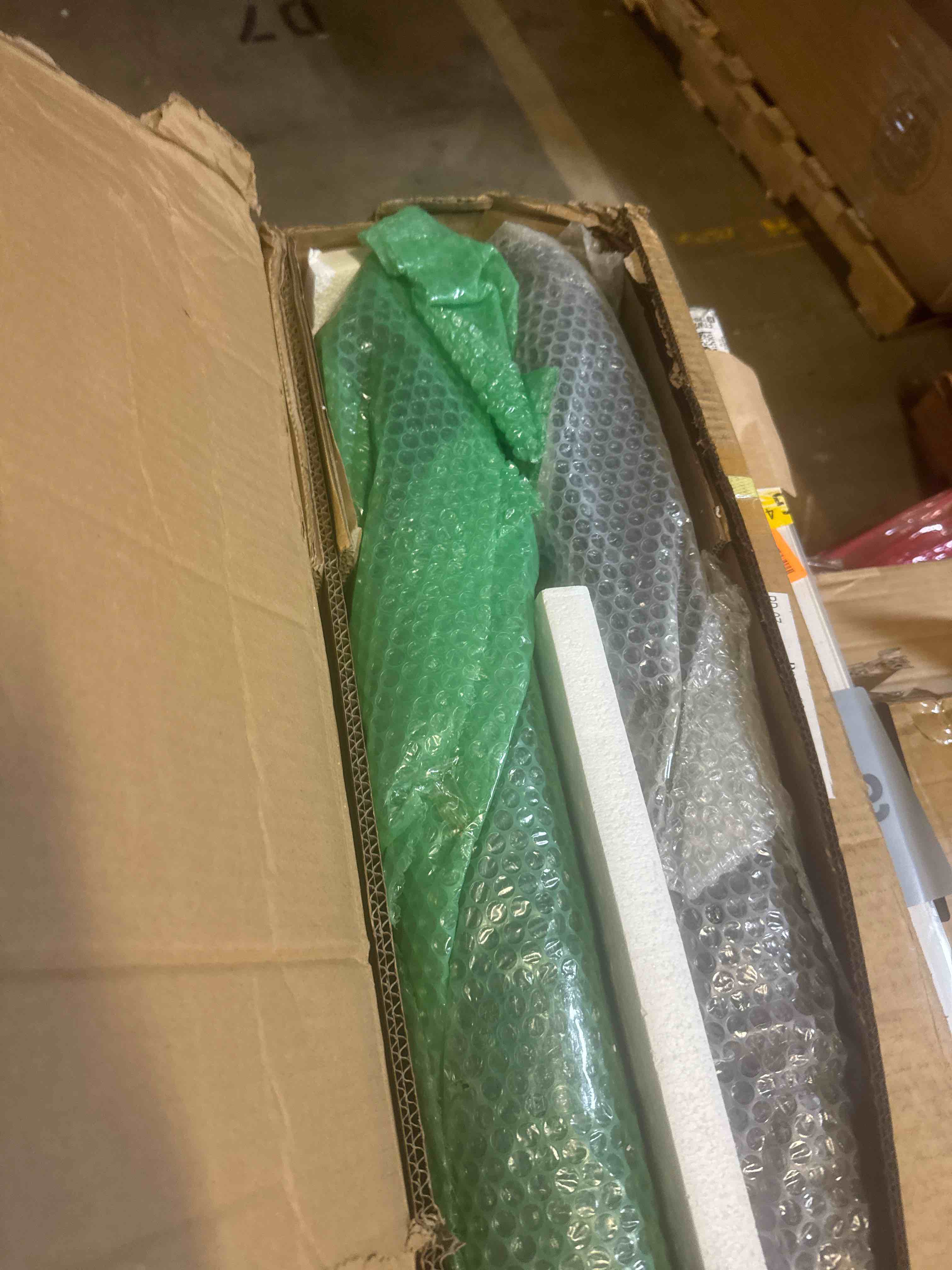 Condition photo showing New/Like New for tyger auto tyger access running boards compatible with 2024-2026 toyota tacoma (fits hybrid) | double cab | tg-as2t24003 | textured black drop step rail