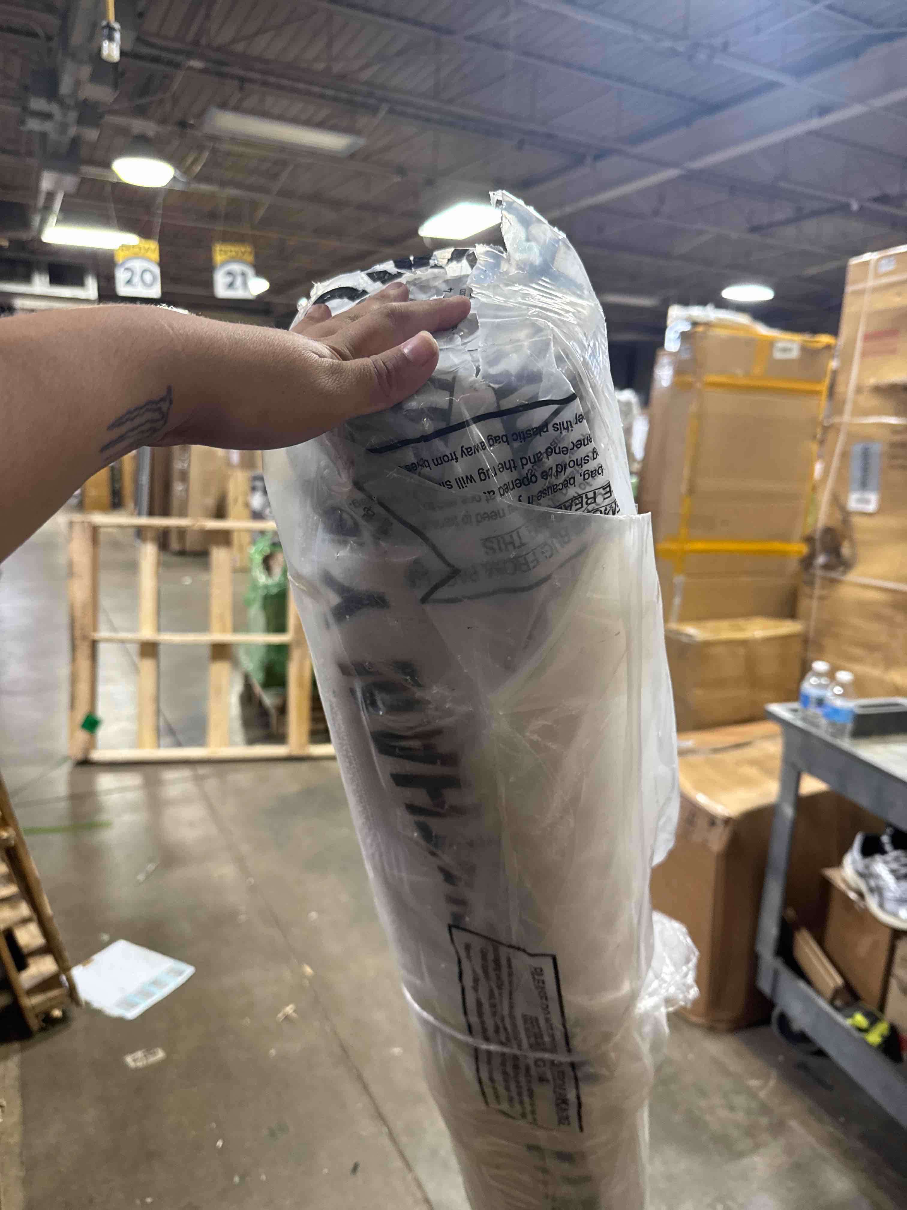 Condition photo showing New/Like New for jonathan y hallie high-low curve ivory/cream indoor/outdoor area rug, 5x8, minimalist, pet friendly, non-shedding, stain resistant, hose-washable for backyard, patio, porch (scn100b-5) ivory/cream 5'3" x 7'7" (rectangular)