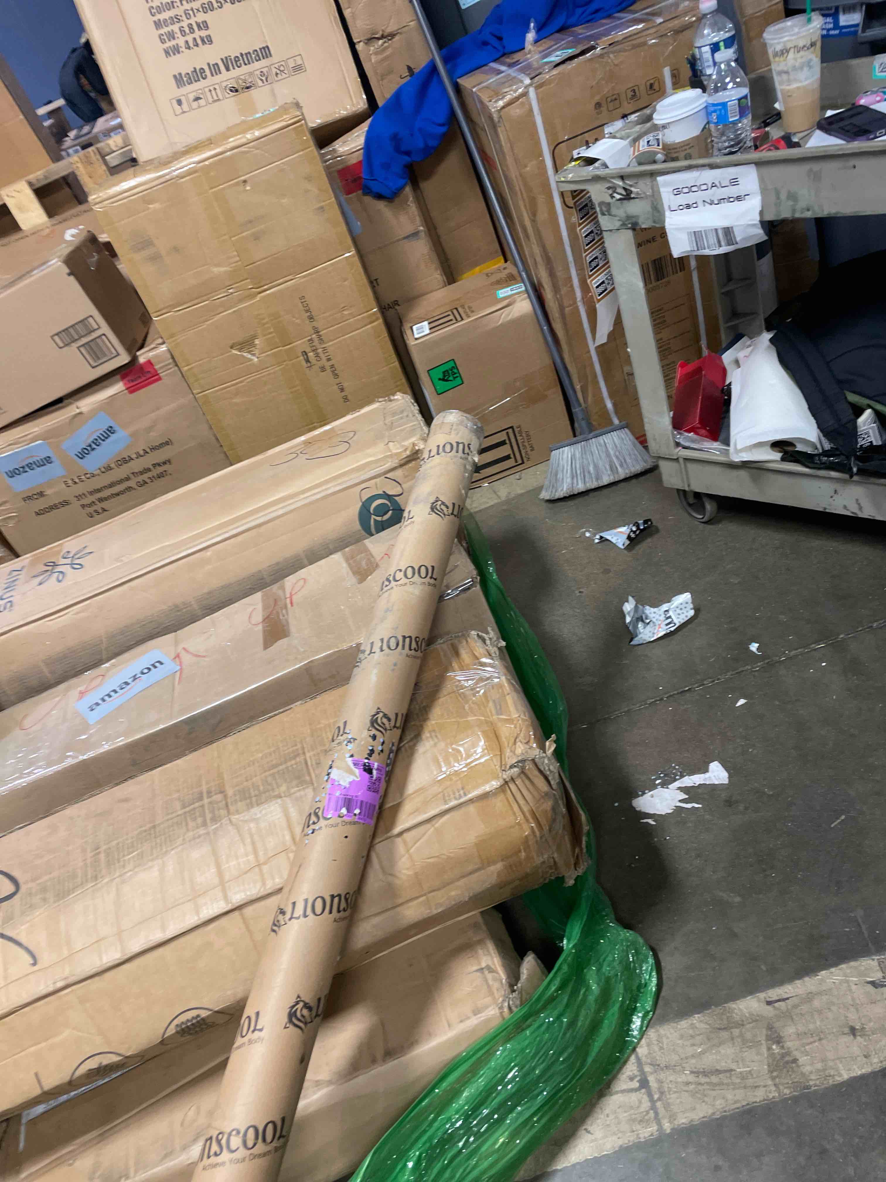 Condition photo showing New/Like New for lionscool 7ft olympic barbell for weightlifting, power lifting, 2 inch strength training bar for squats, deadlifts, presses, rows, curls - 700lbs/1000lbs/1500lbs capacity