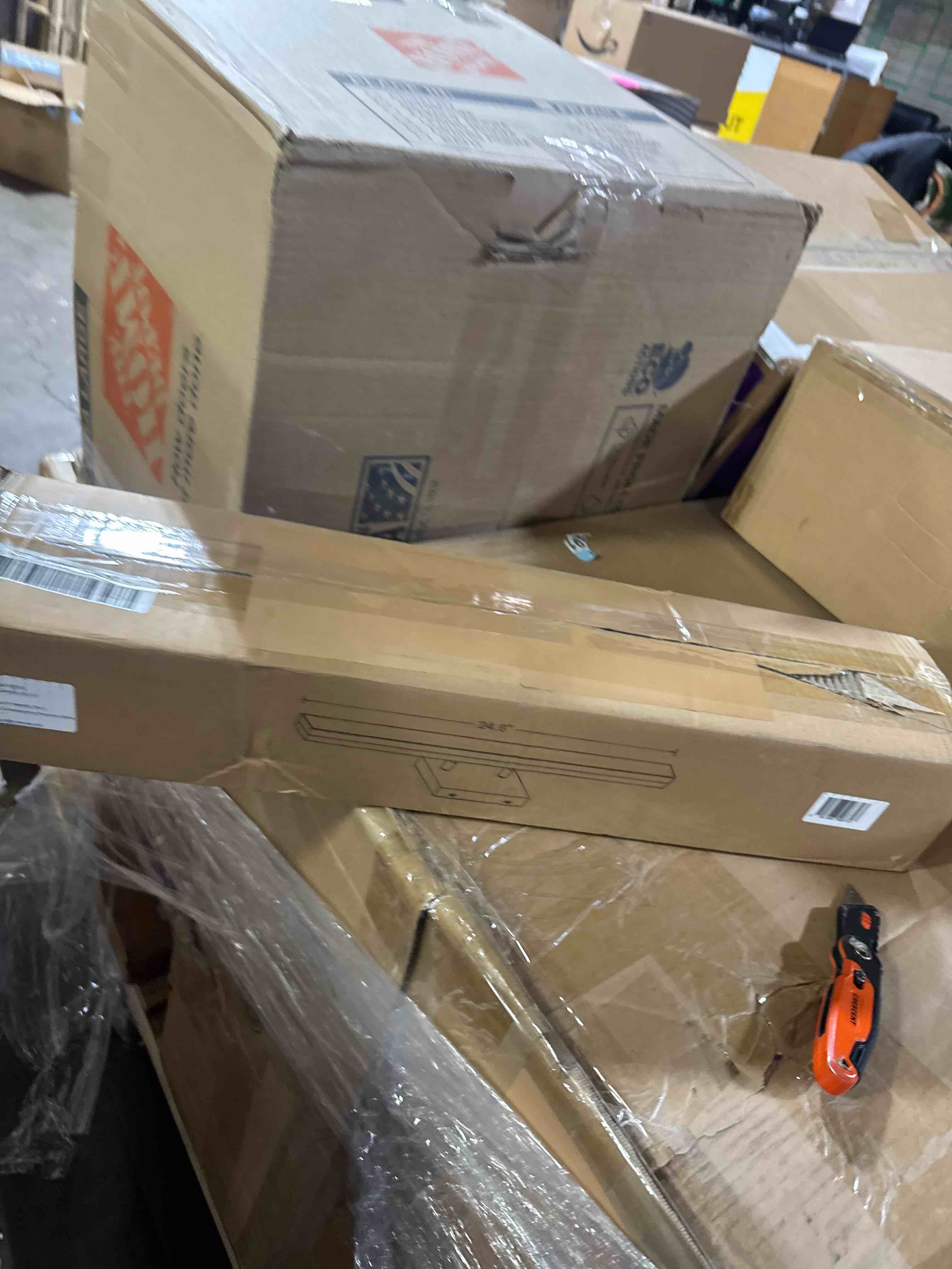 https://s3.amazonaws.com/lotting-images-prod/phillipi/PNK4416163_1776872433778.jpeg