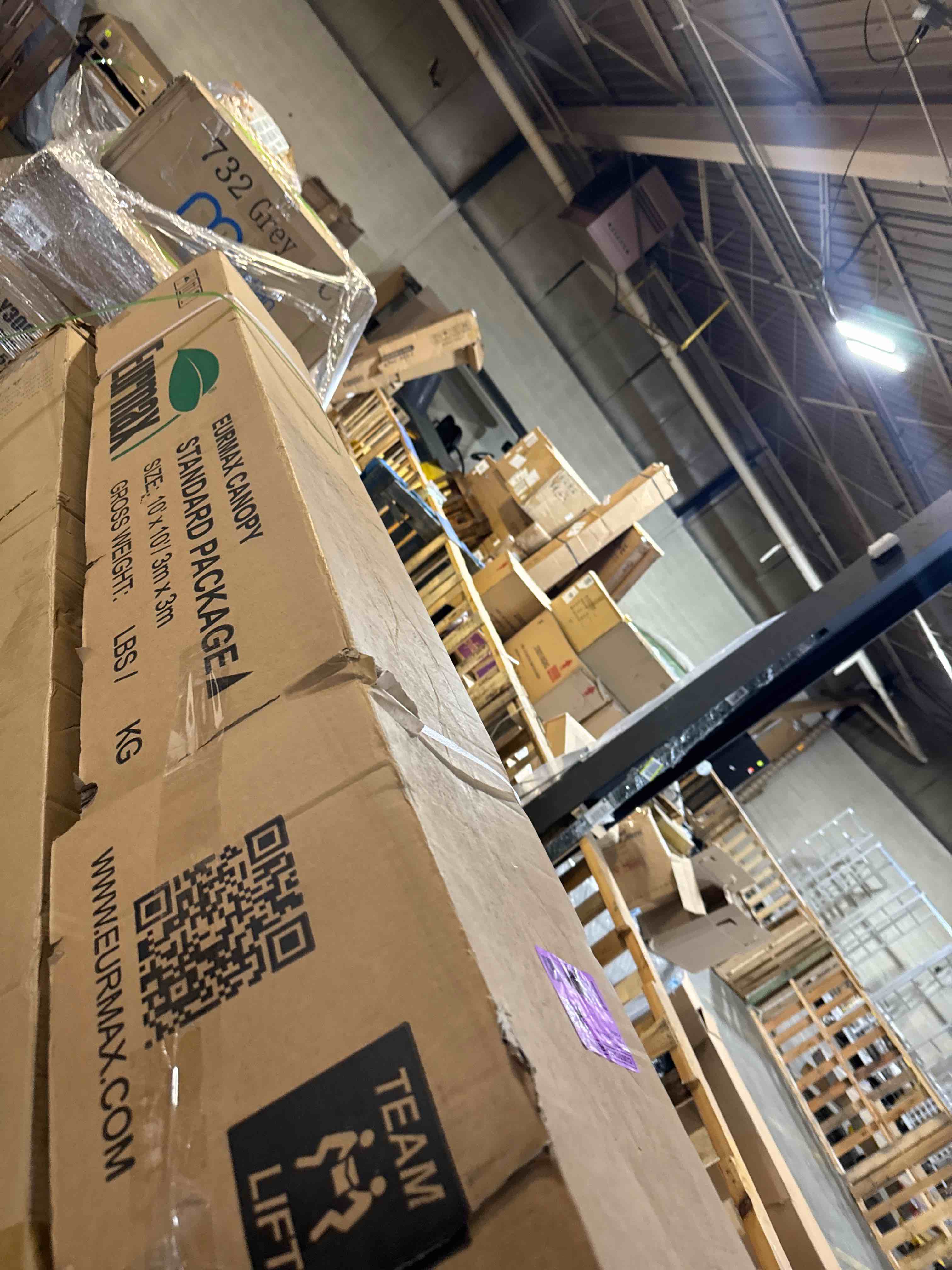 https://s3.amazonaws.com/lotting-images-prod/phillipi/PNK4416193_1777300763472.jpeg