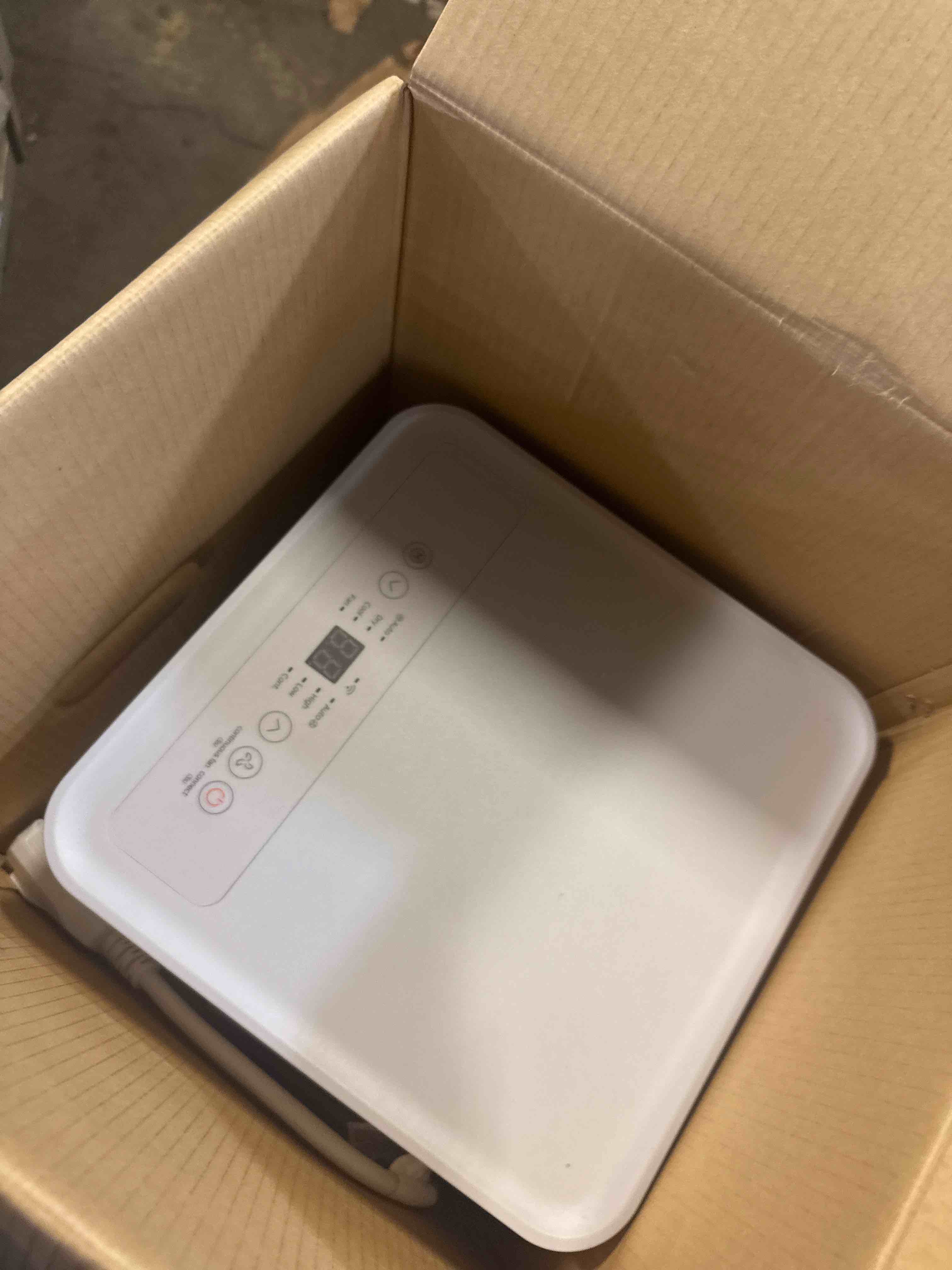 Condition photo showing New/Like New for midea 10,000 btu ashrae (7,100 btu sacc) portable air conditioner, smart control, cools up to 300 sq. ft., with dehumidifier & fan mode, easy- to-use remote control & window installation kit included 10,000 btu-smart
