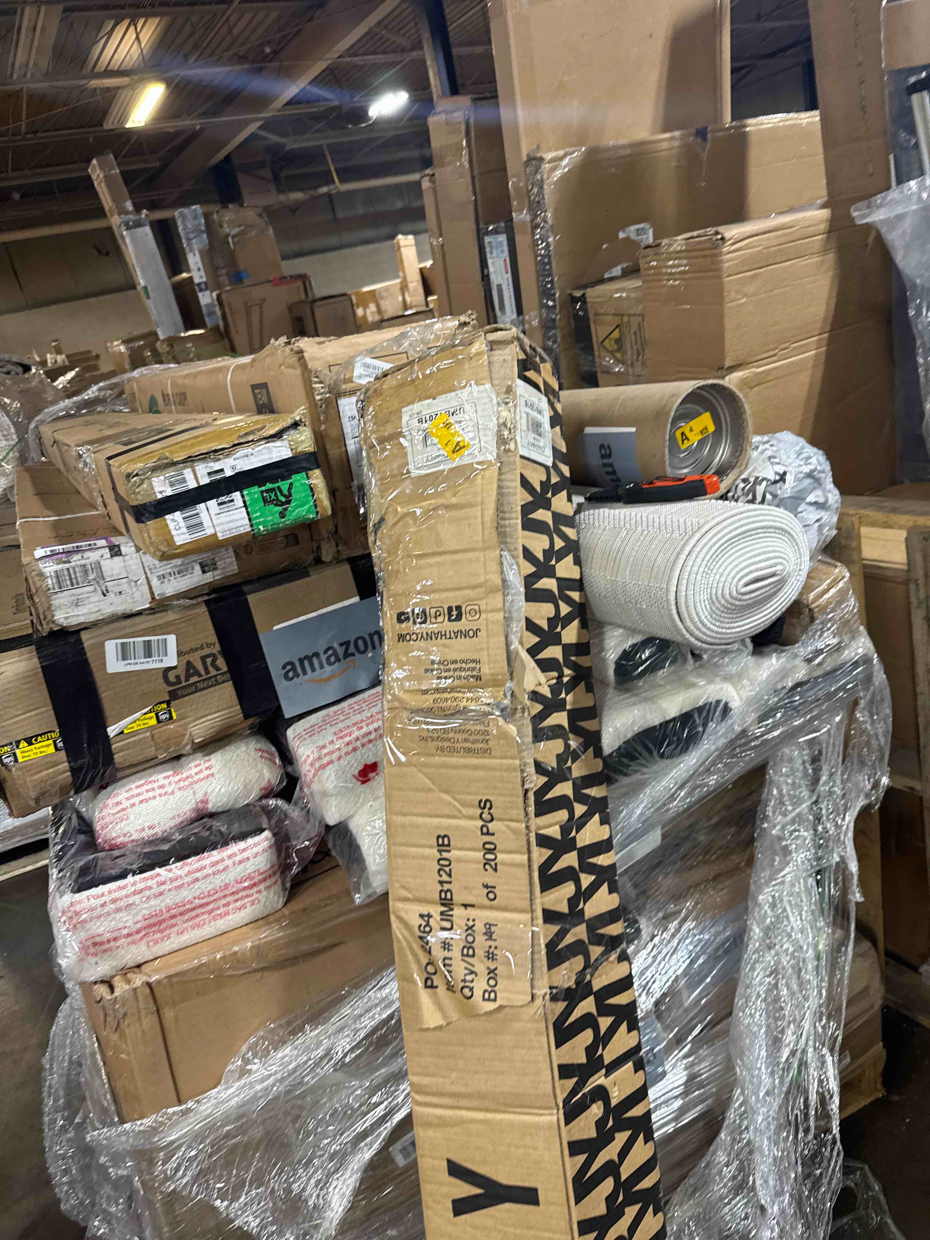 https://s3.amazonaws.com/lotting-images-prod/phillipi/PNK4416219_1777384441601.jpeg