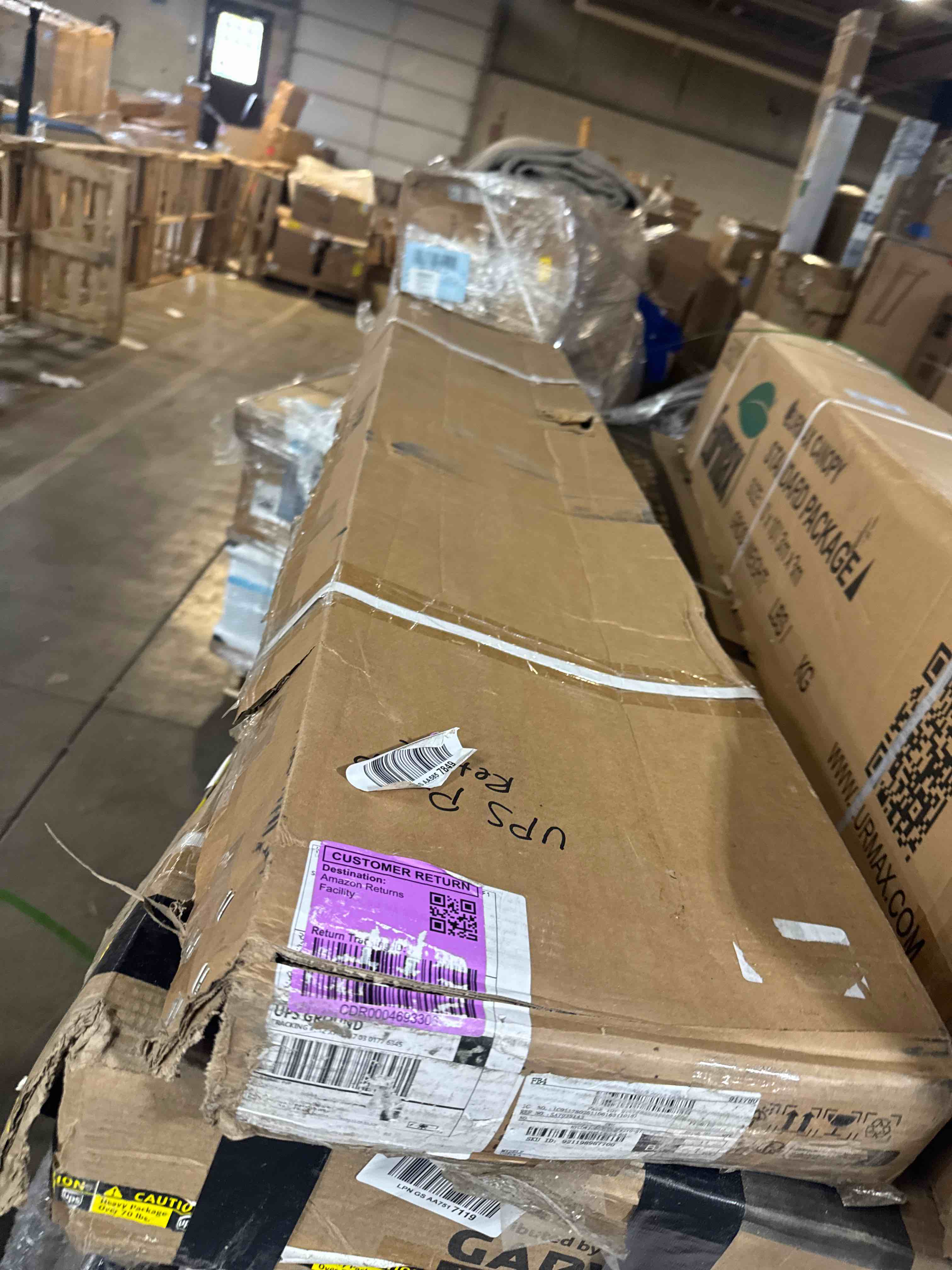 https://s3.amazonaws.com/lotting-images-prod/phillipi/PNK4416222_1777385074659.jpeg