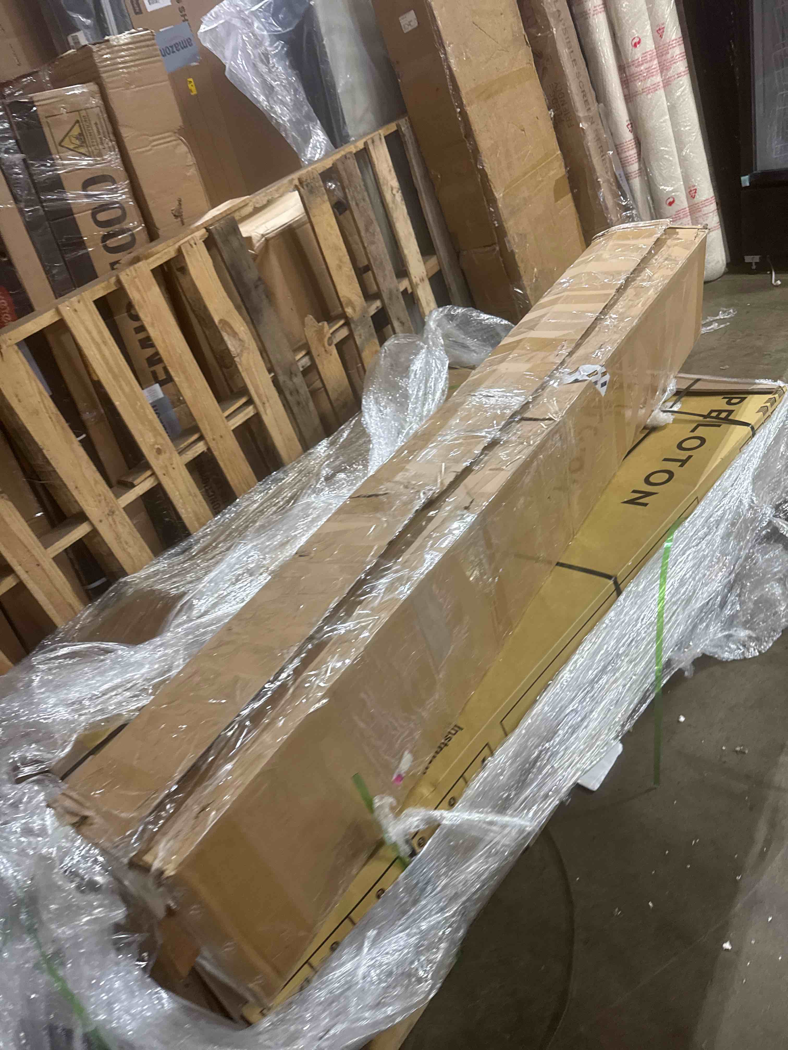 https://s3.amazonaws.com/lotting-images-prod/phillipi/PNK4416232_1777387497858.jpeg