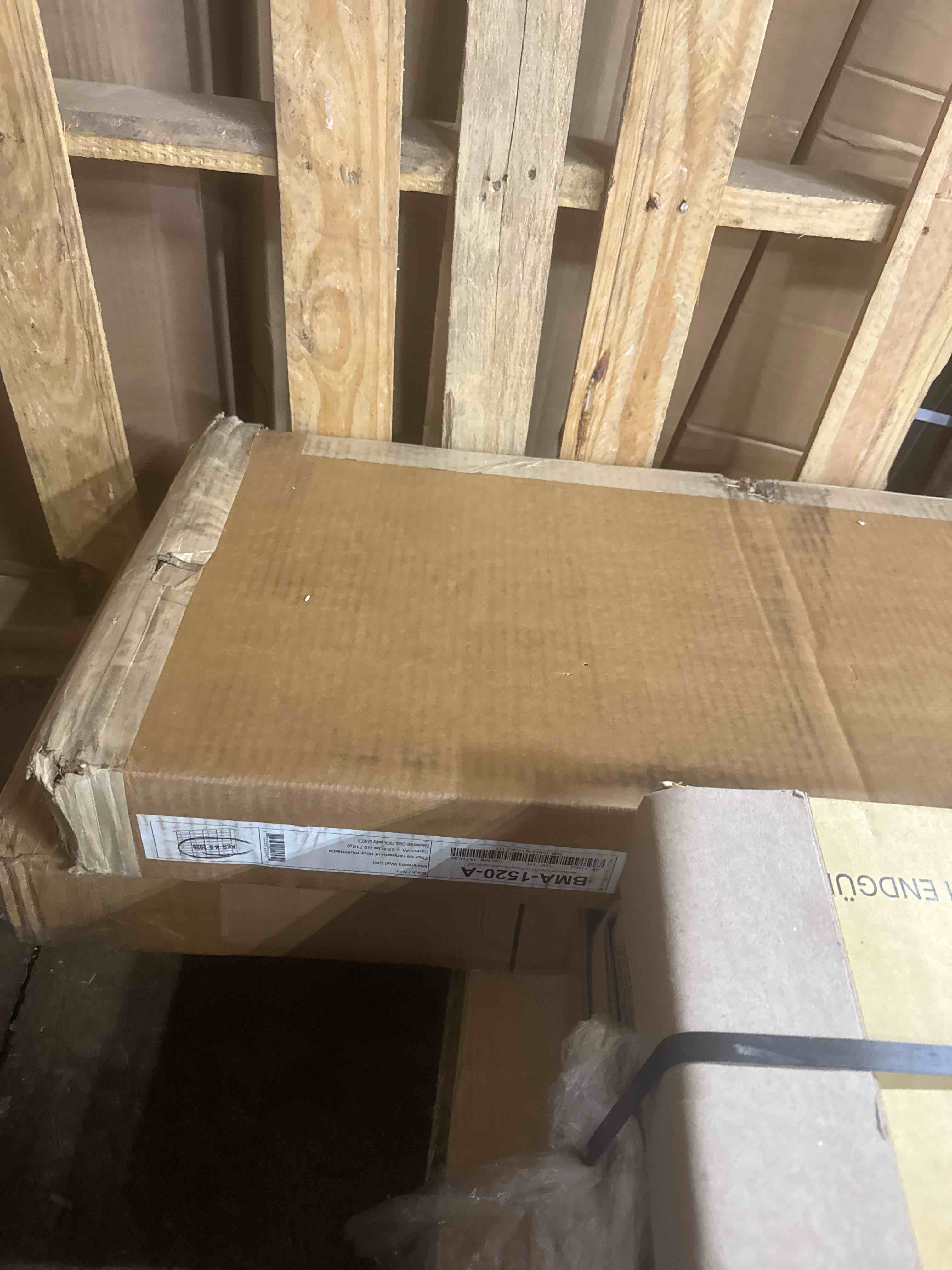 https://s3.amazonaws.com/lotting-images-prod/phillipi/PNK4416233_1777387652777.jpeg