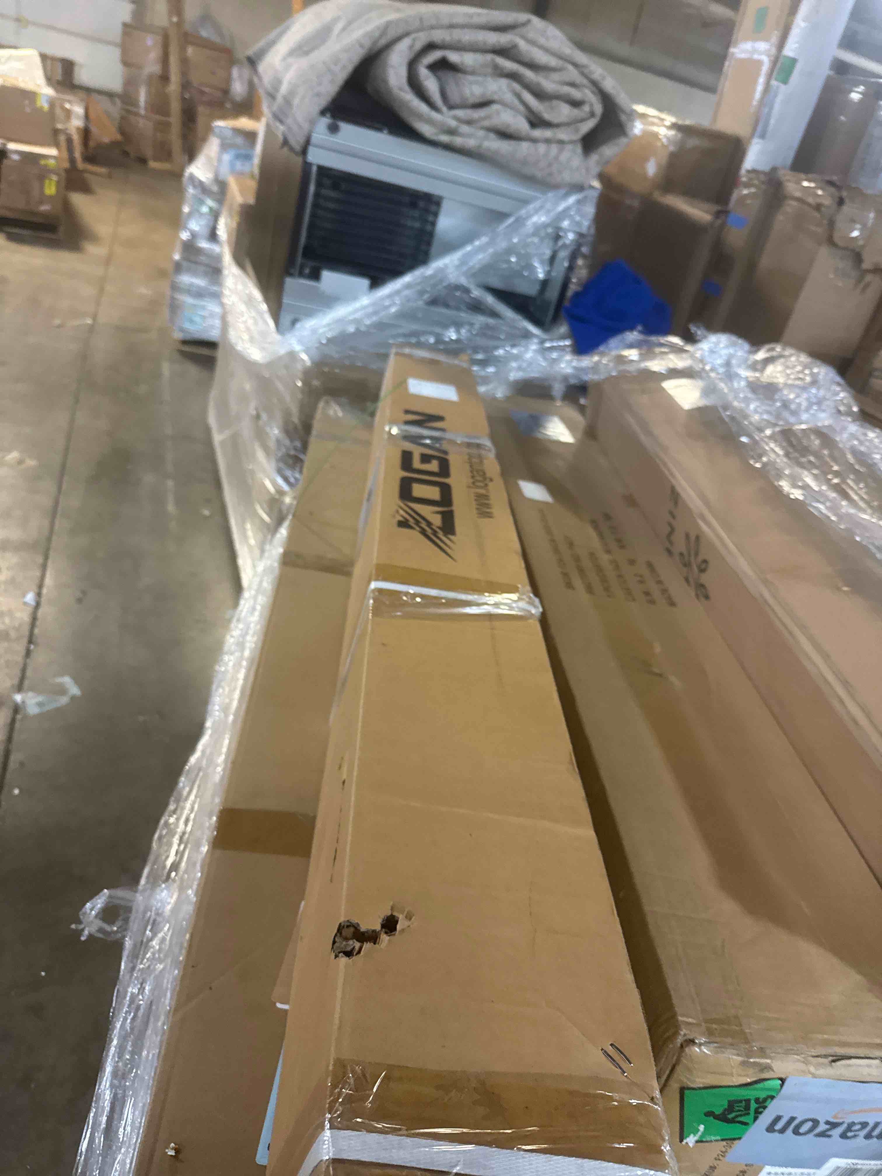 https://s3.amazonaws.com/lotting-images-prod/phillipi/PNK4416236_1777388494363.jpeg