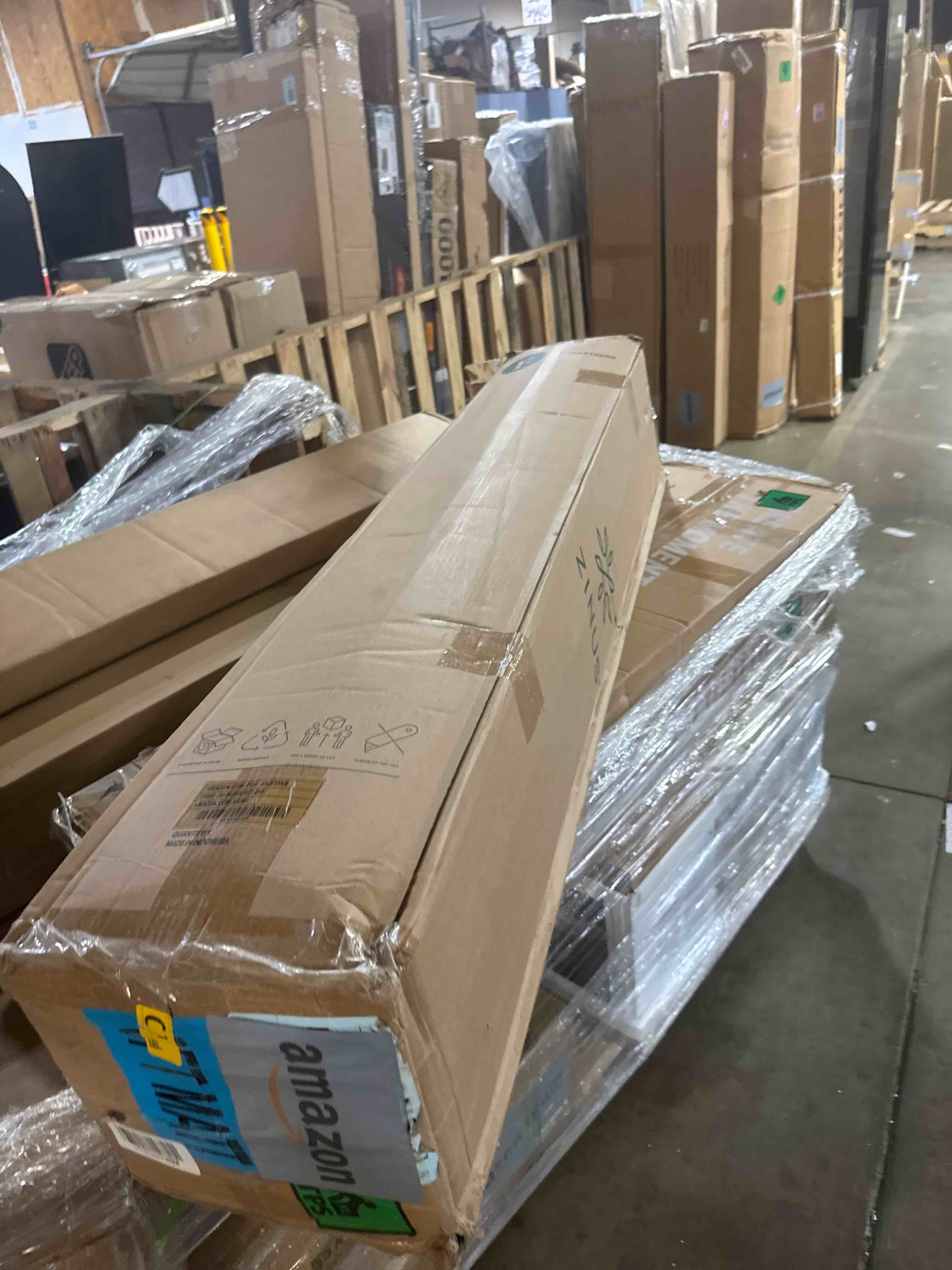https://s3.amazonaws.com/lotting-images-prod/phillipi/PNK4416239_1777389240830.jpeg