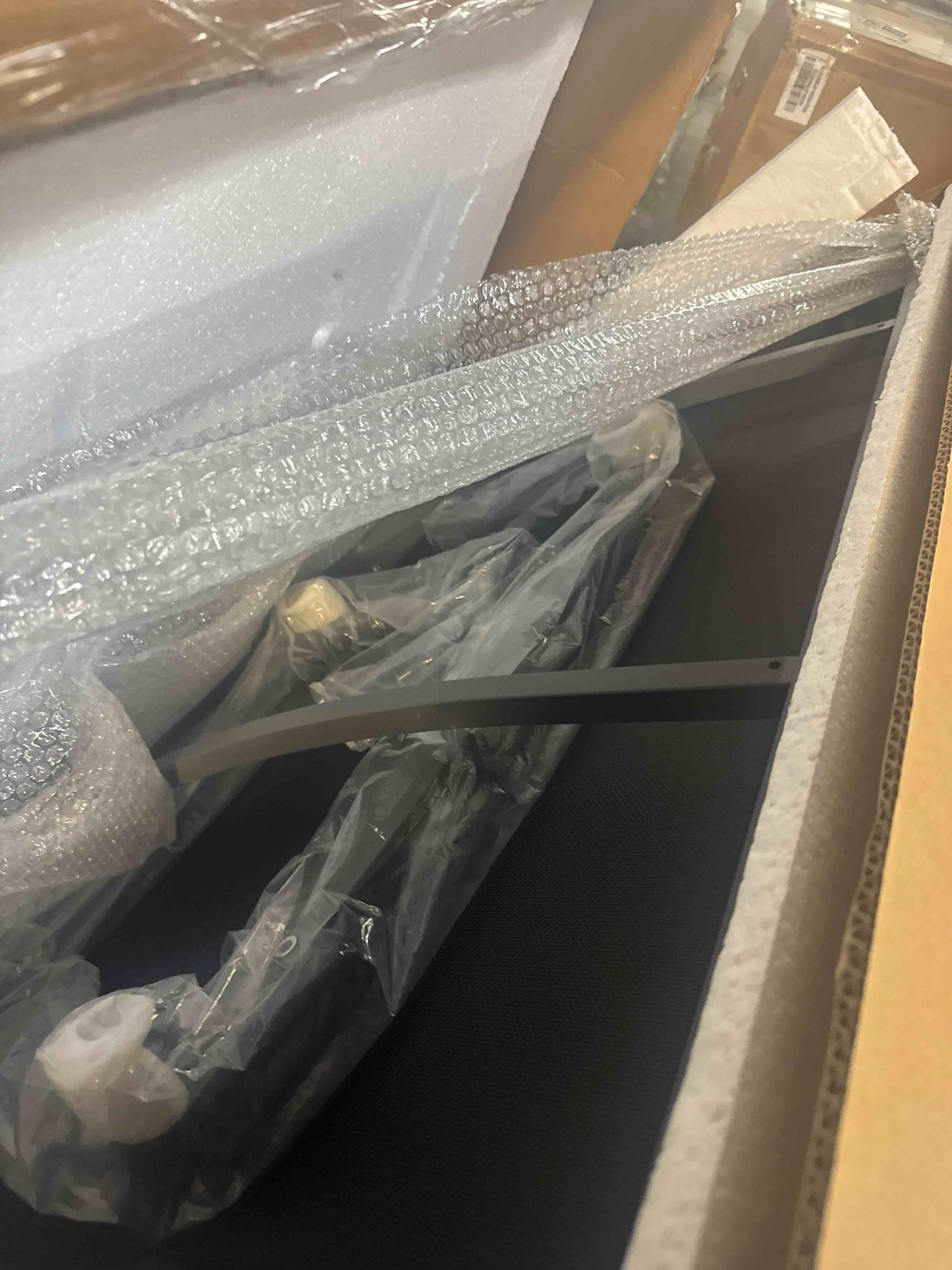 https://s3.amazonaws.com/lotting-images-prod/phillipi/PNK4416247_1777554889376.jpeg