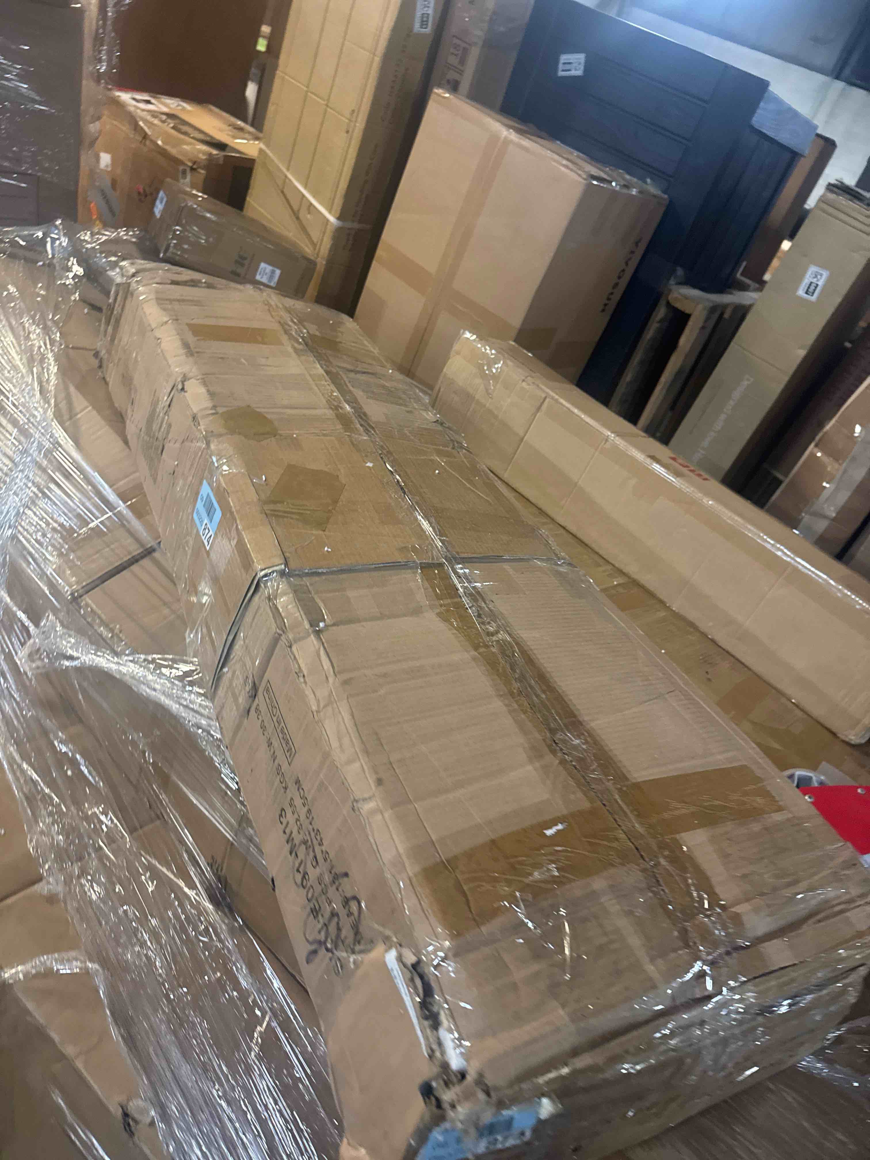 https://s3.amazonaws.com/lotting-images-prod/phillipi/PNK4416248_1777555193550.jpeg