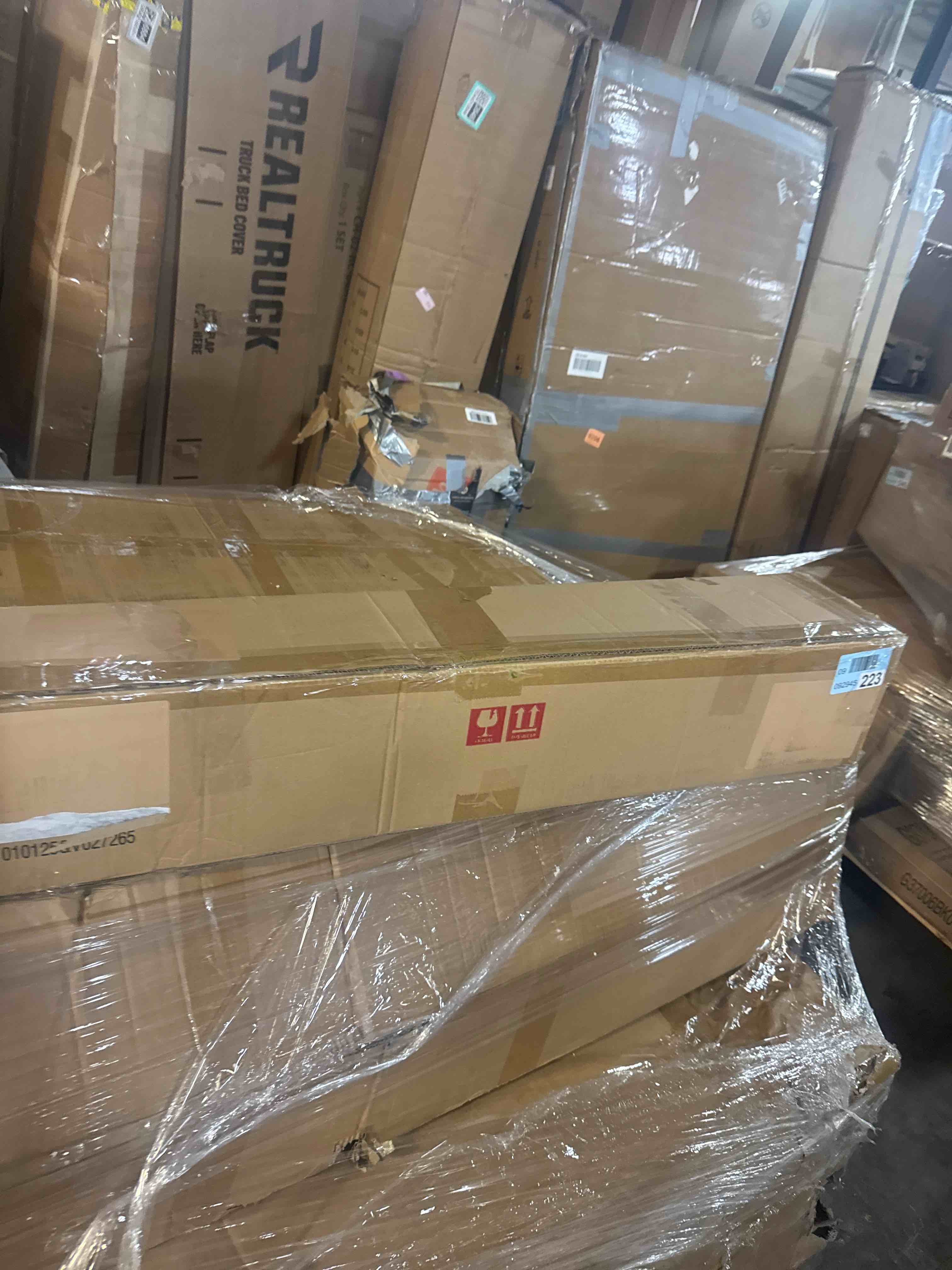 https://s3.amazonaws.com/lotting-images-prod/phillipi/PNK4416249_1777555427183.jpeg