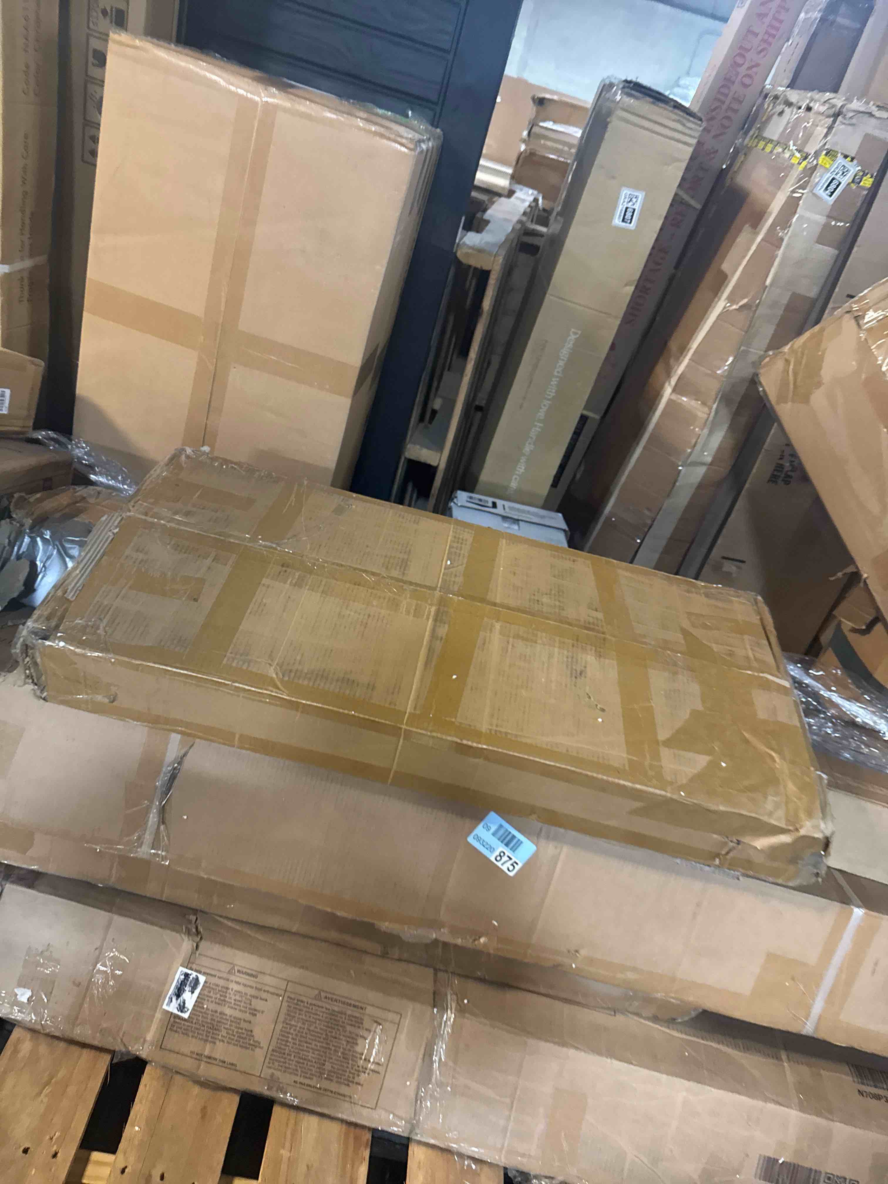 https://s3.amazonaws.com/lotting-images-prod/phillipi/PNK4416251_1777556768708.jpeg