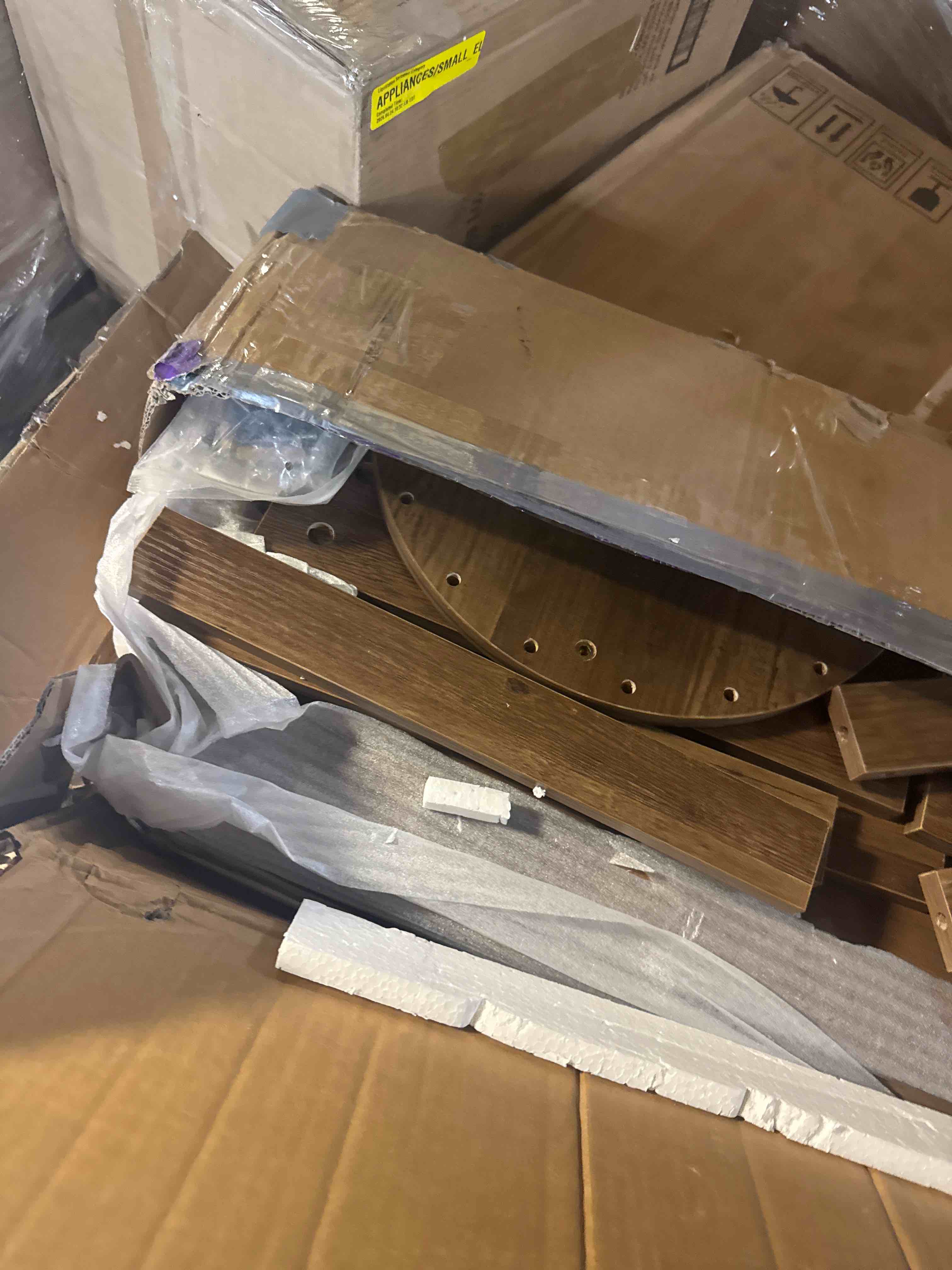 https://s3.amazonaws.com/lotting-images-prod/phillipi/PNK4416252_1777556912163.jpeg