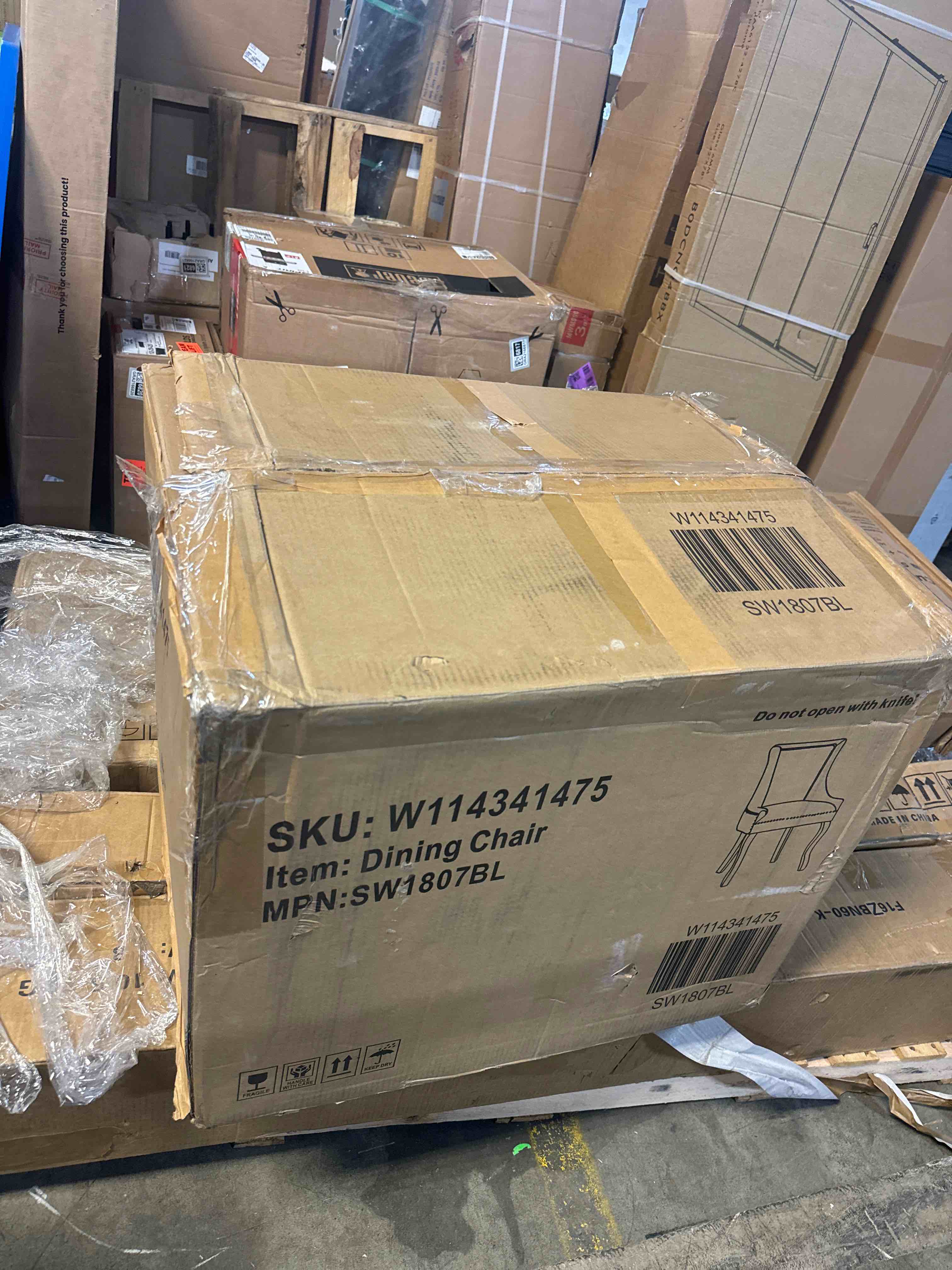 https://s3.amazonaws.com/lotting-images-prod/phillipi/PNK4416263_1777559235086.jpeg