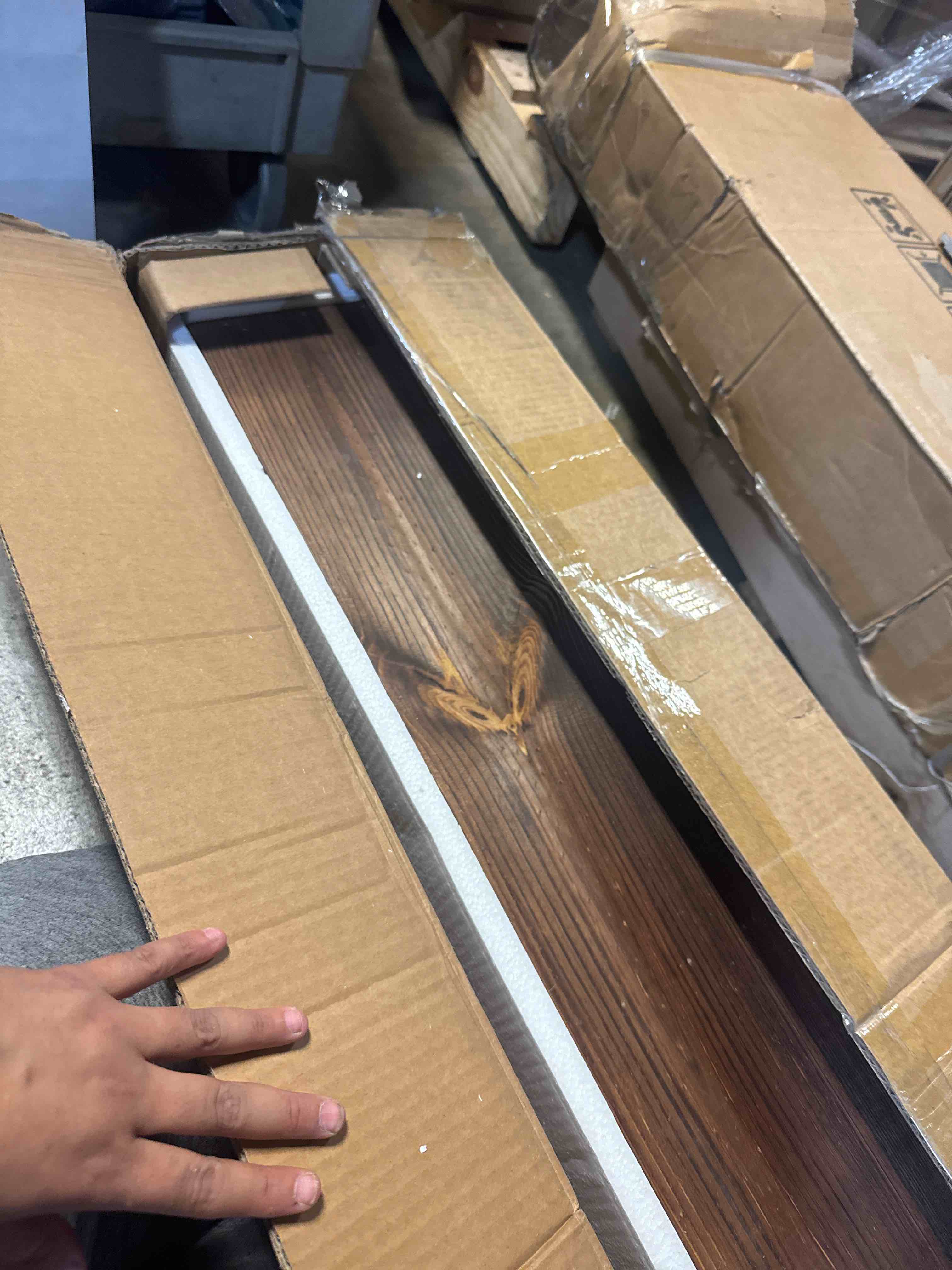 https://s3.amazonaws.com/lotting-images-prod/phillipi/PNK4416265_1777559679190.jpeg