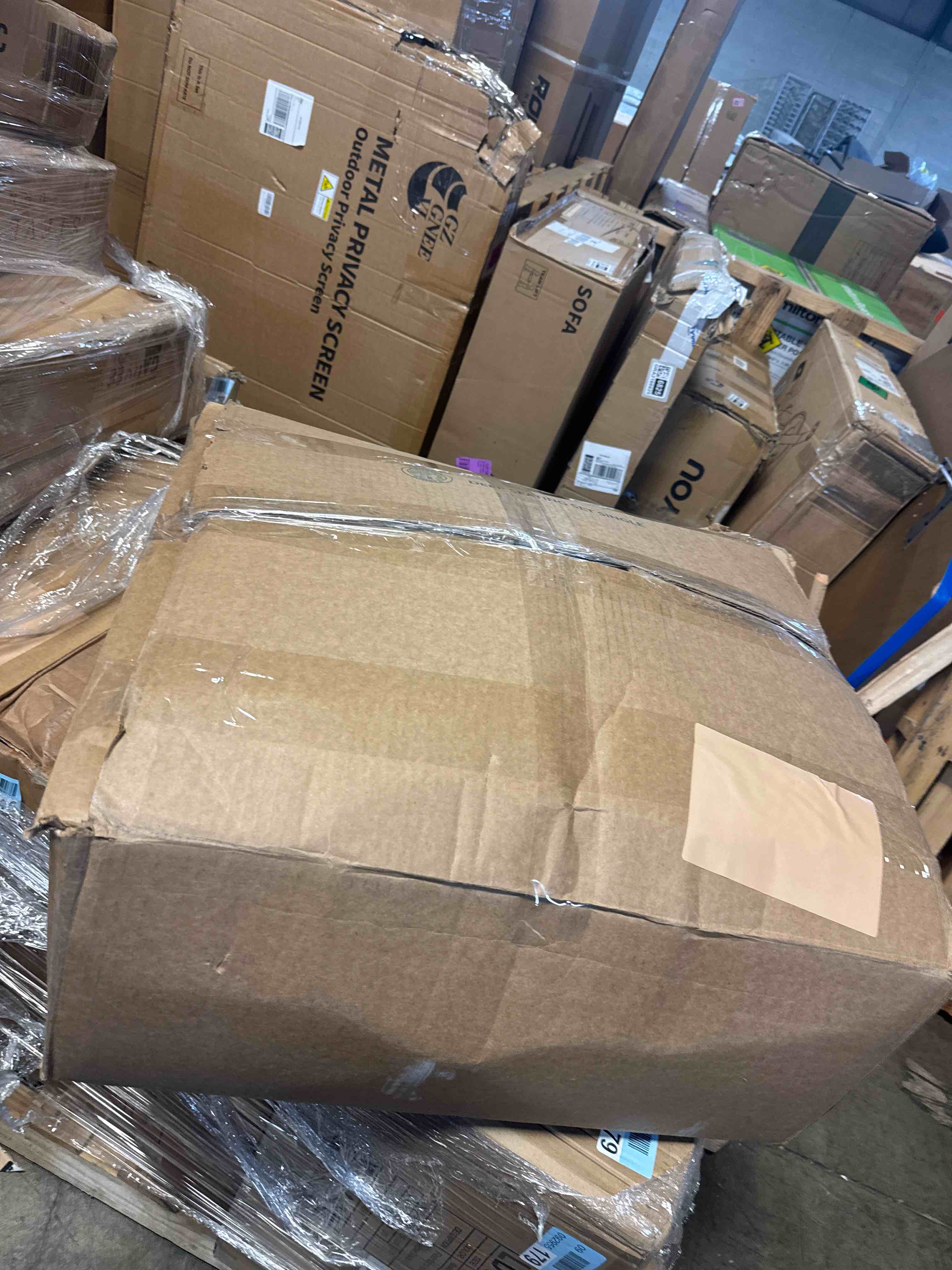 https://s3.amazonaws.com/lotting-images-prod/phillipi/PNK4416270_1777560595718.jpeg