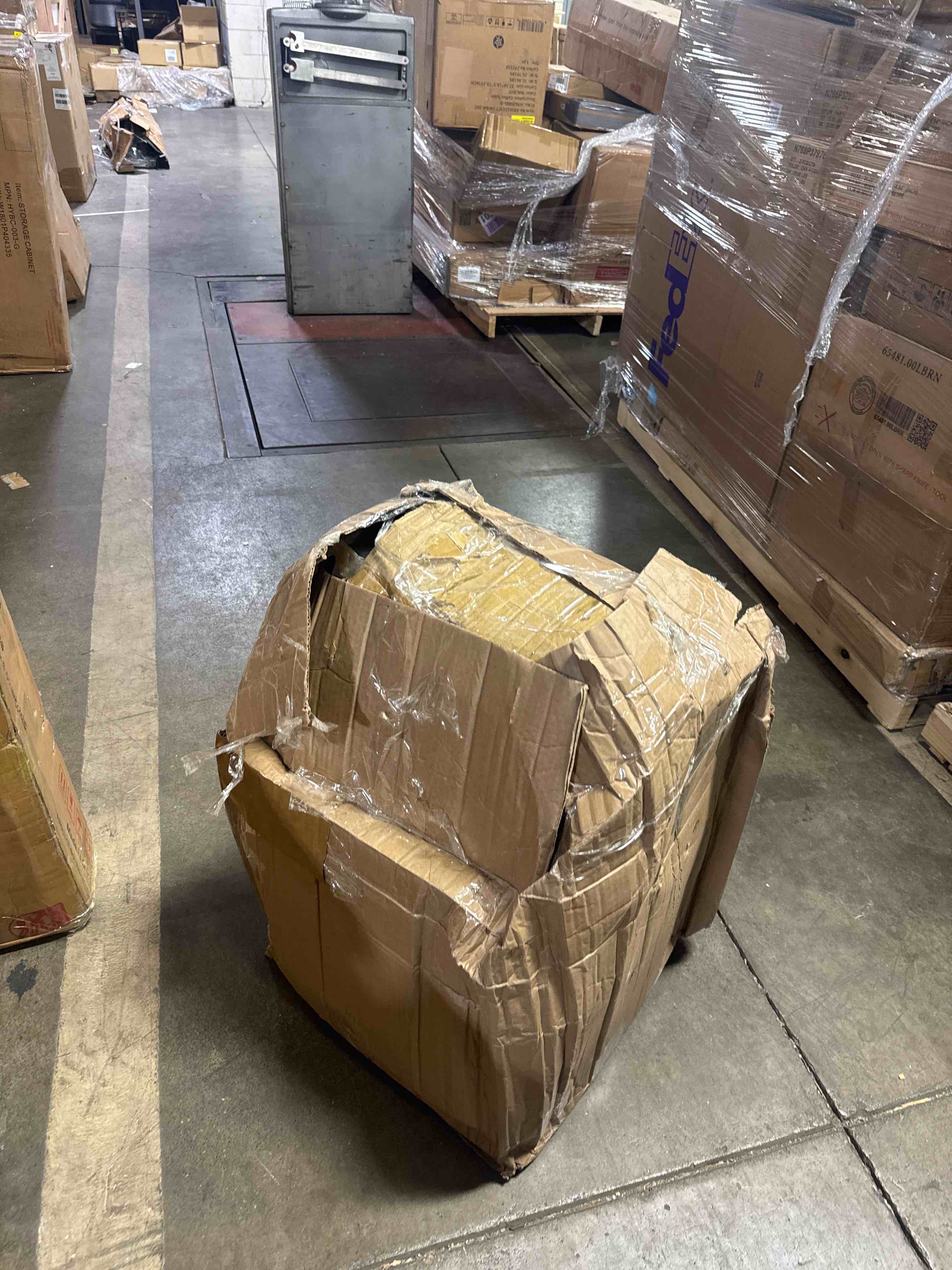 https://s3.amazonaws.com/lotting-images-prod/phillipi/PNK4416276_1777902969929.jpeg