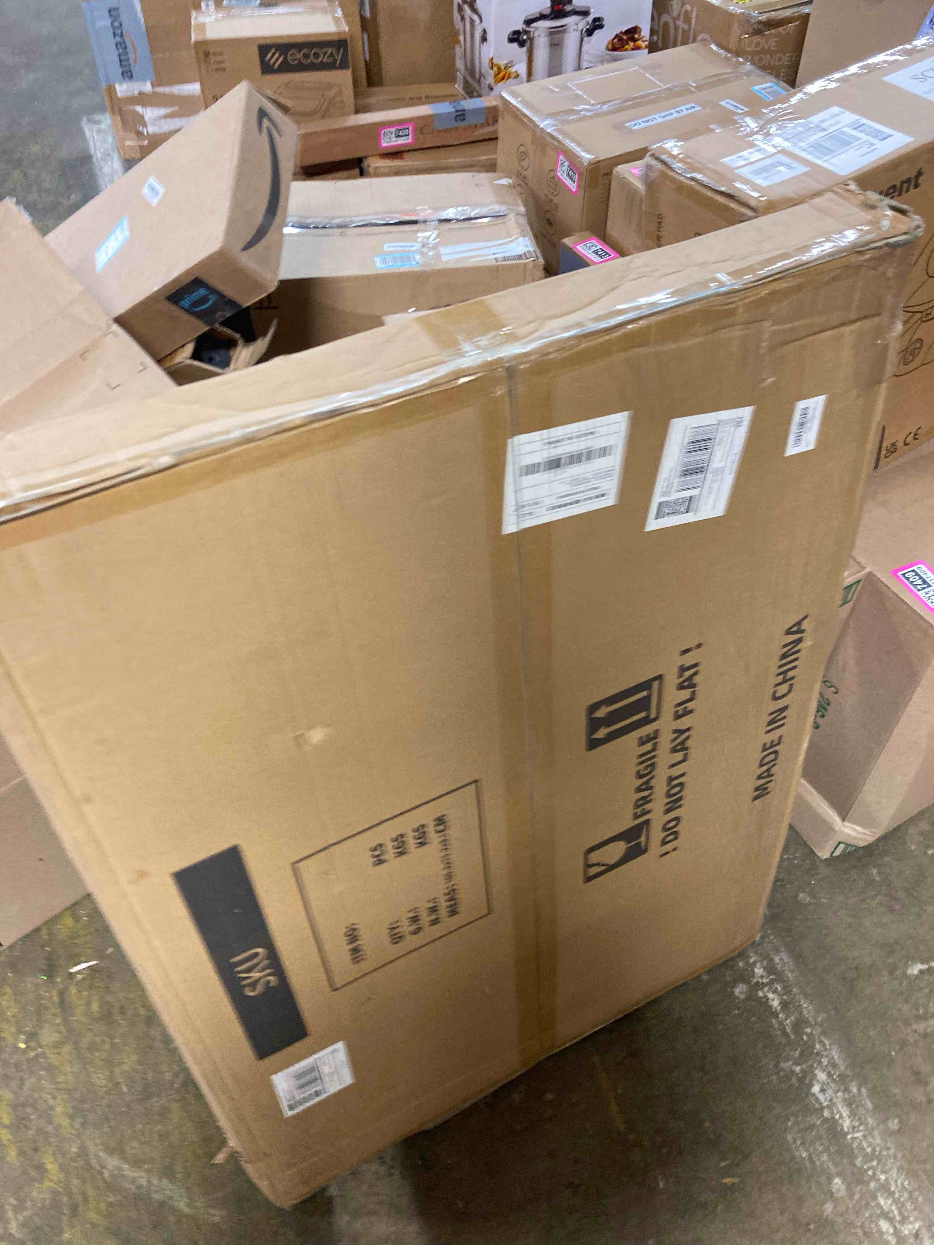 Condition photo showing New/Like New for 24x36 Poster Frame Set of 2, 24 x 36 Wood Picture Frames with Mat for 20x30, Wooden Photo Frame with Tempered Glass Cover for Wall Mounting Display, Gold Gold 24x36-2Pack