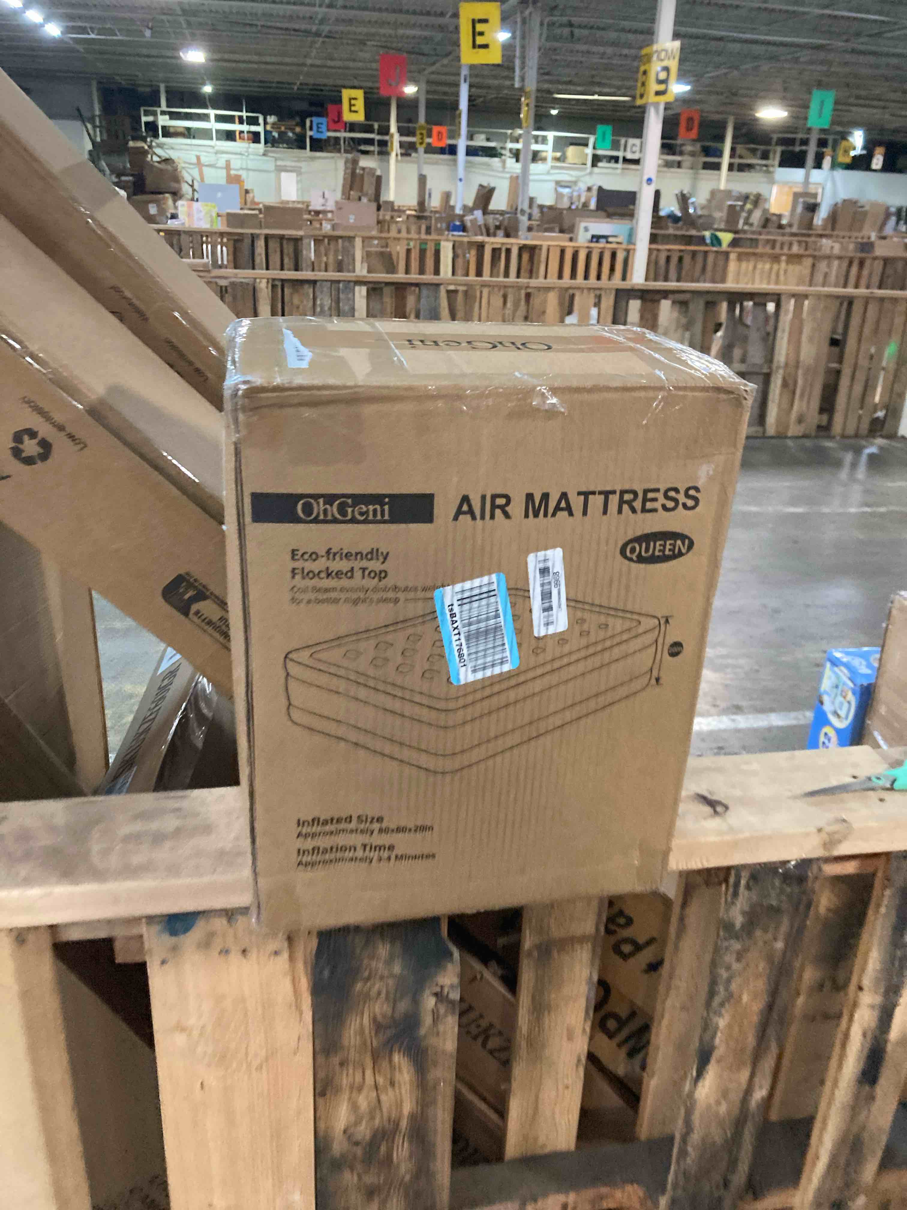 Condition photo showing Brand New for OhGeni 20" Twin Air Mattress with Built in Pump, Portable Blow up Mattress, 72Hr Leak-Proof Test Airbed for Guests & Home, Ideal for Single Person, Better to Get up, 300LBS