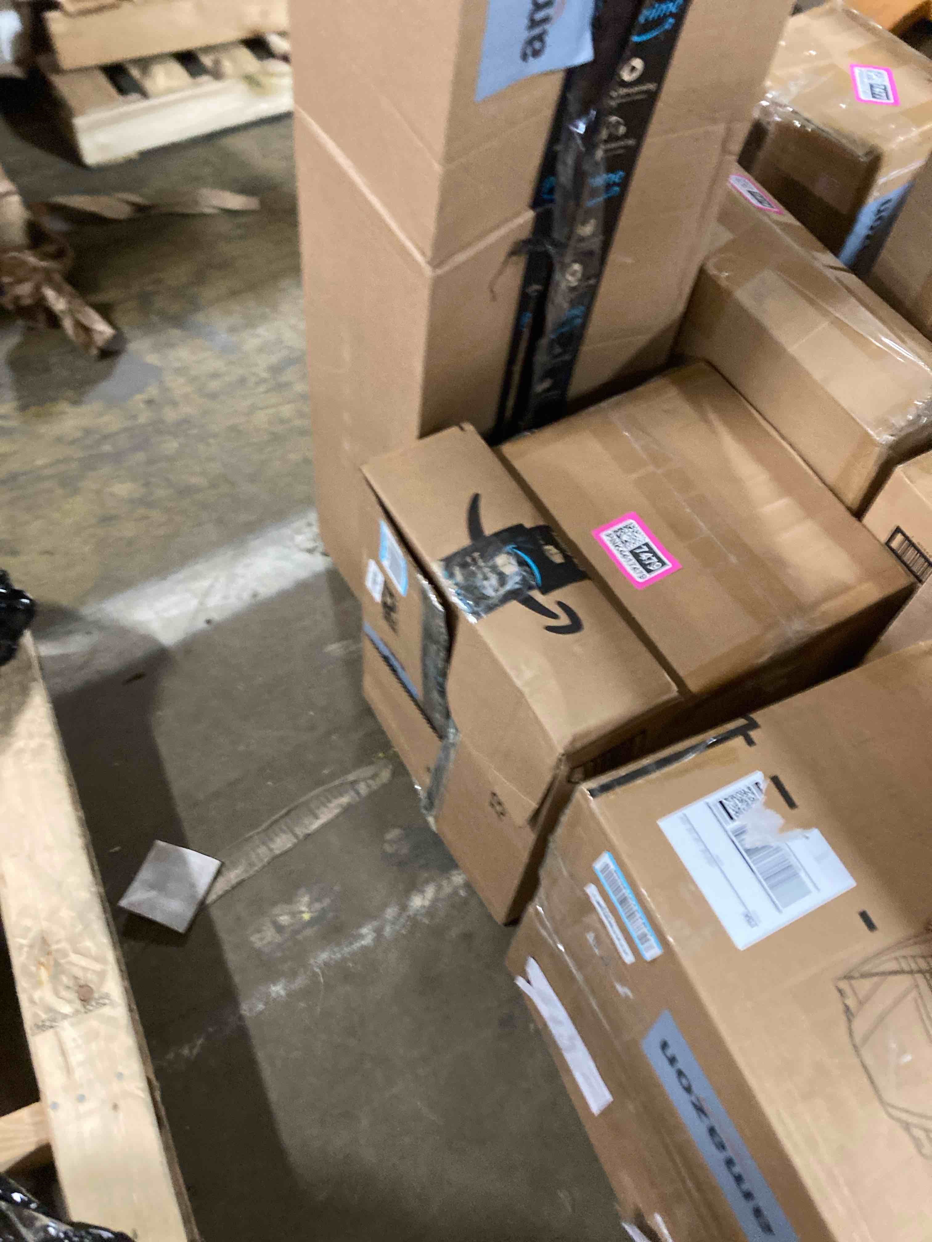 Condition photo showing New/Like New for Soft Elongated Vinyl Toilet Seat, Bone - 19 Inch Soft Vinyl Cover with Comfort Foam Cushioning - Fits All Elongated Size Fixtures - Easy to Install Fantasia by Achim Home Decor