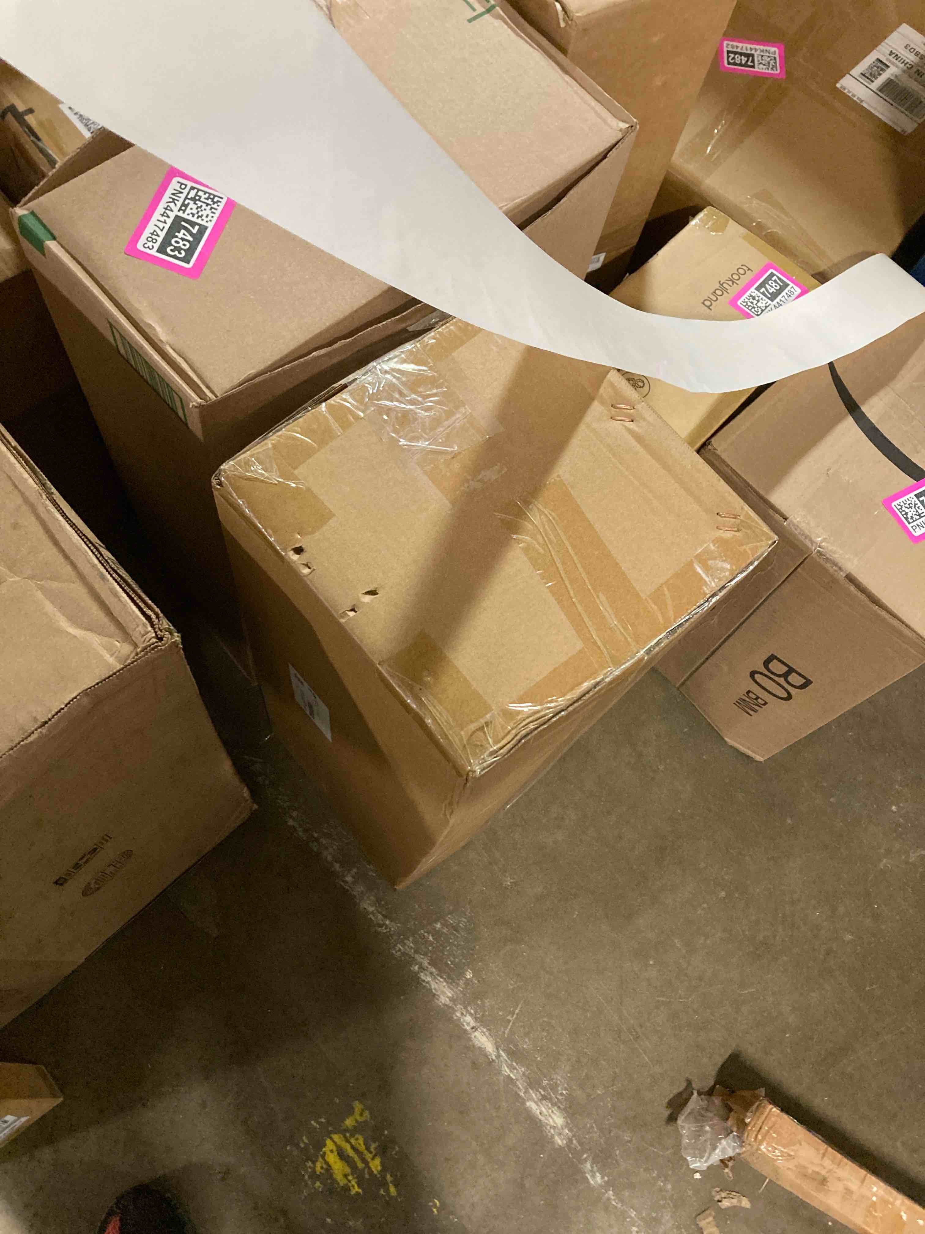 Condition photo showing New/Like New for VINLUZ Farmhouse Chandeliers Black 3 Lights with Clear Glass Shades Modern Industrial Pendant Light Dining Room Lighting Fixtures Hanging Adjustable Wire Semi Flush Ceiling Lights