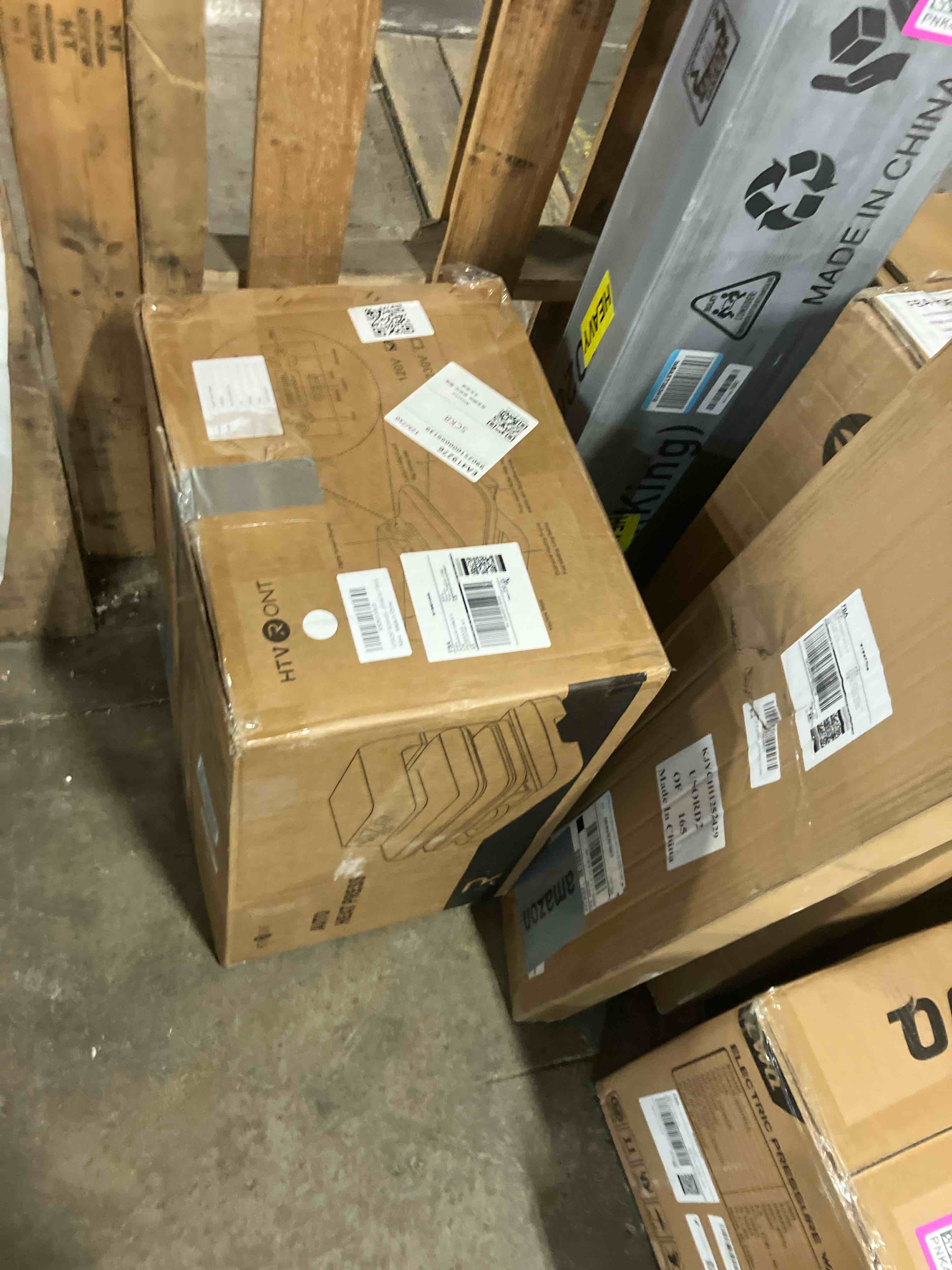 Condition photo showing New/Like New for HTVRONT Auto Heat Press Machine for T Shirts - 15x15 Smart T Shirt Press Machine with Auto Release - Professional Heat Press for Sublimation, Vinyl, Heat Transfer Projects white