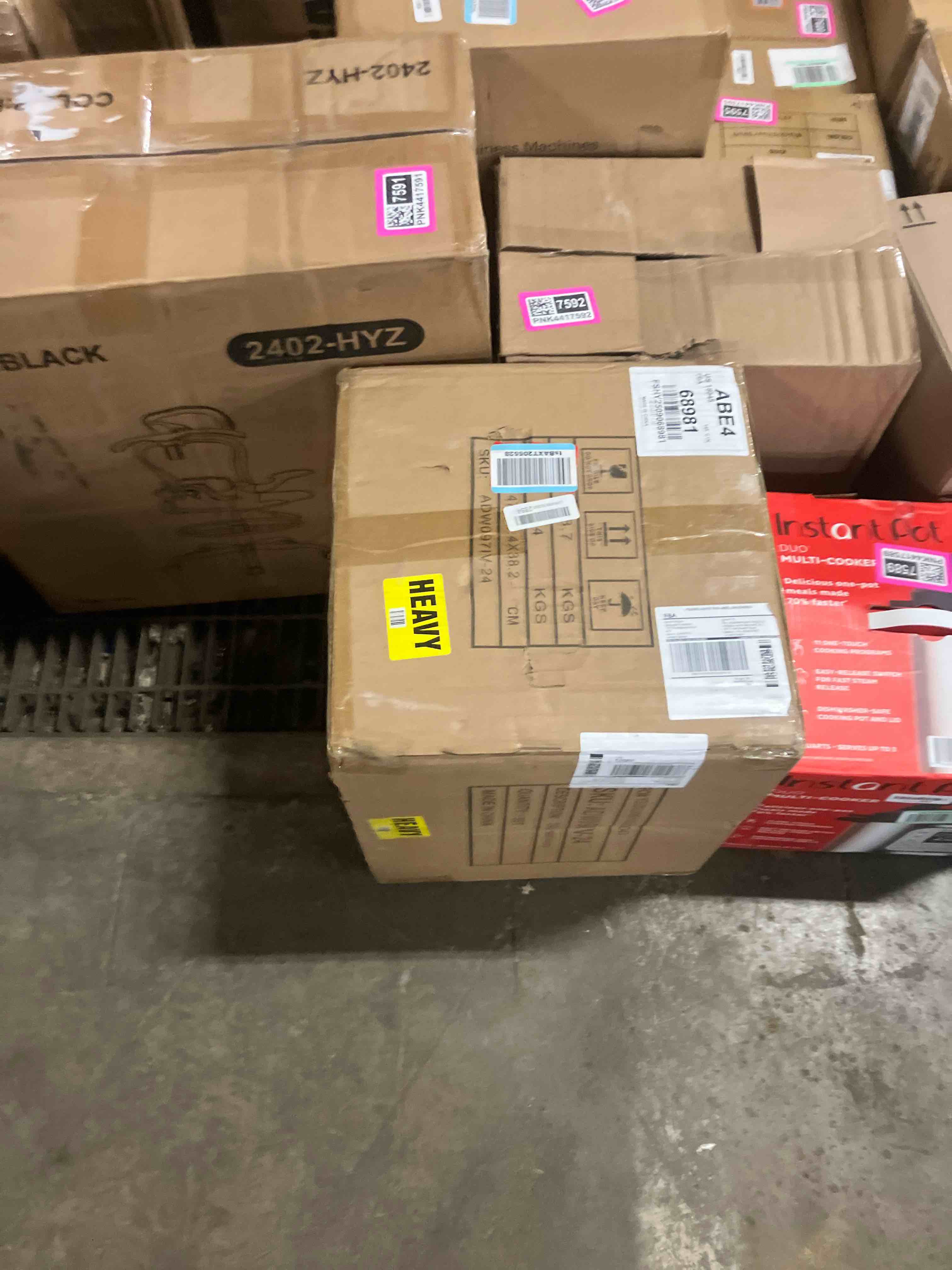 Condition photo showing New/Like New for AmorArc Ceramic Dinnerware Set for 8 | Speckled Stoneware Plates and Bowls with Rustic Terracotta Underside| Scratch Resistant,Dishwasher & Microwave Safe Dishes Sets- 24pcs Beige Service for 8 Modern-Beige