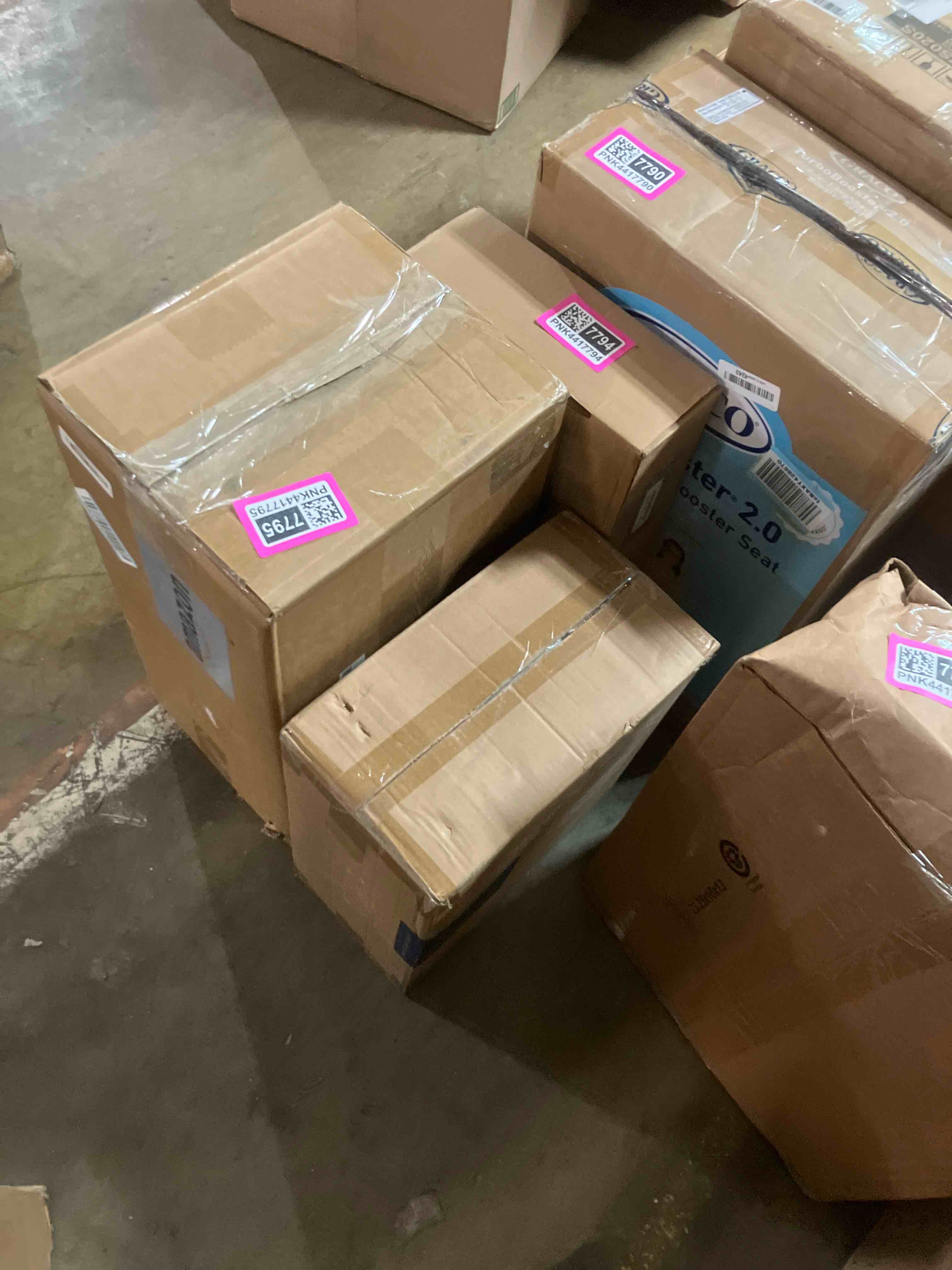 Condition photo showing New/Like New for Retractable Air Hose Reel, 50 ft x 3/8 in Hybrid Air Hose Max 300PSI, Heavy Duty Air Compressor Hose Reel with Auto Rewind, Ceiling/Wall Mount for Garage, Workshop, Home Studio